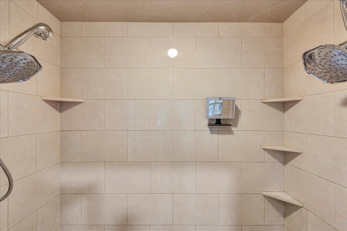 115 Riddle Road Property Photo 27
