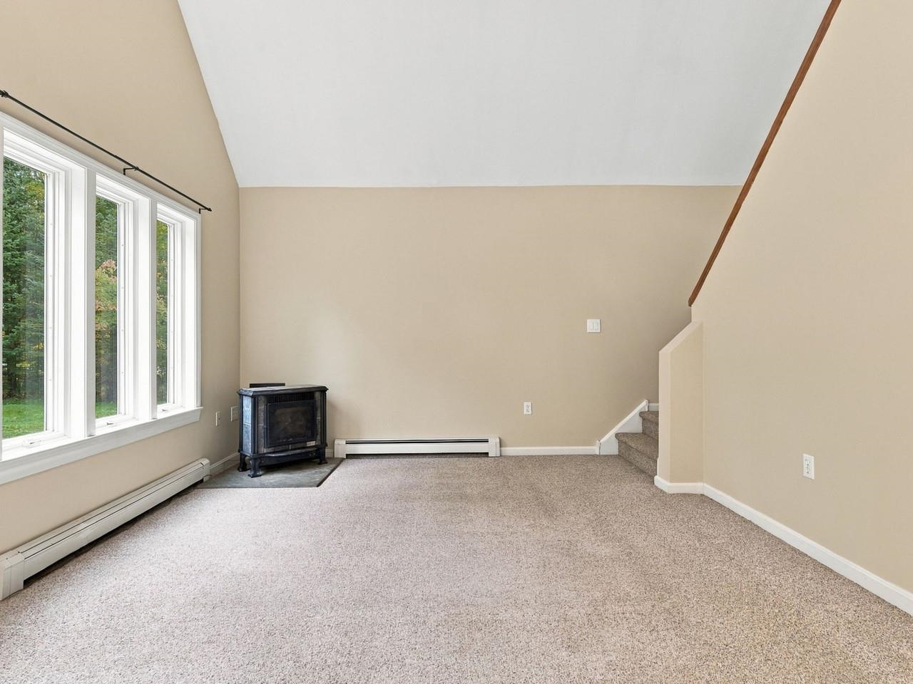 32 Pine Street Property Photo 31