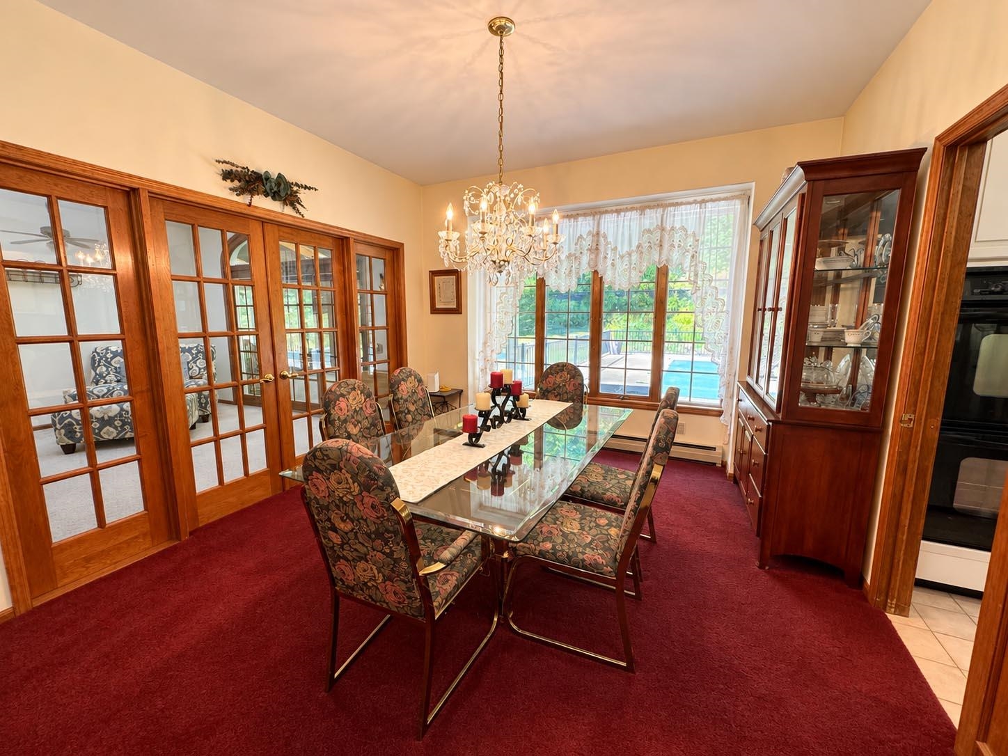370 Southshire Drive Property Photo 12