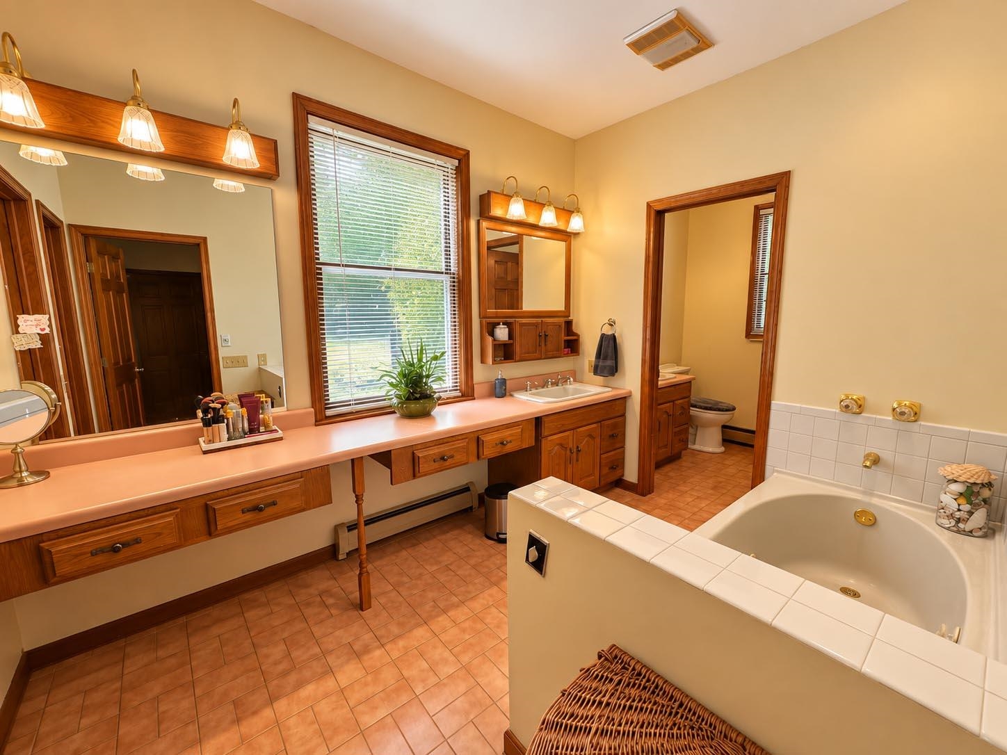370 Southshire Drive Property Photo 18