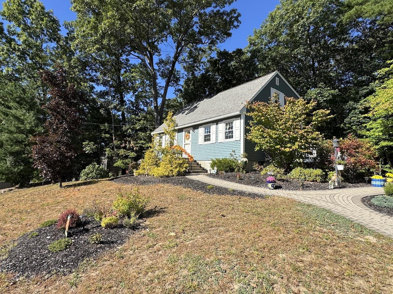 4 Michael Avenue Property Photo 3