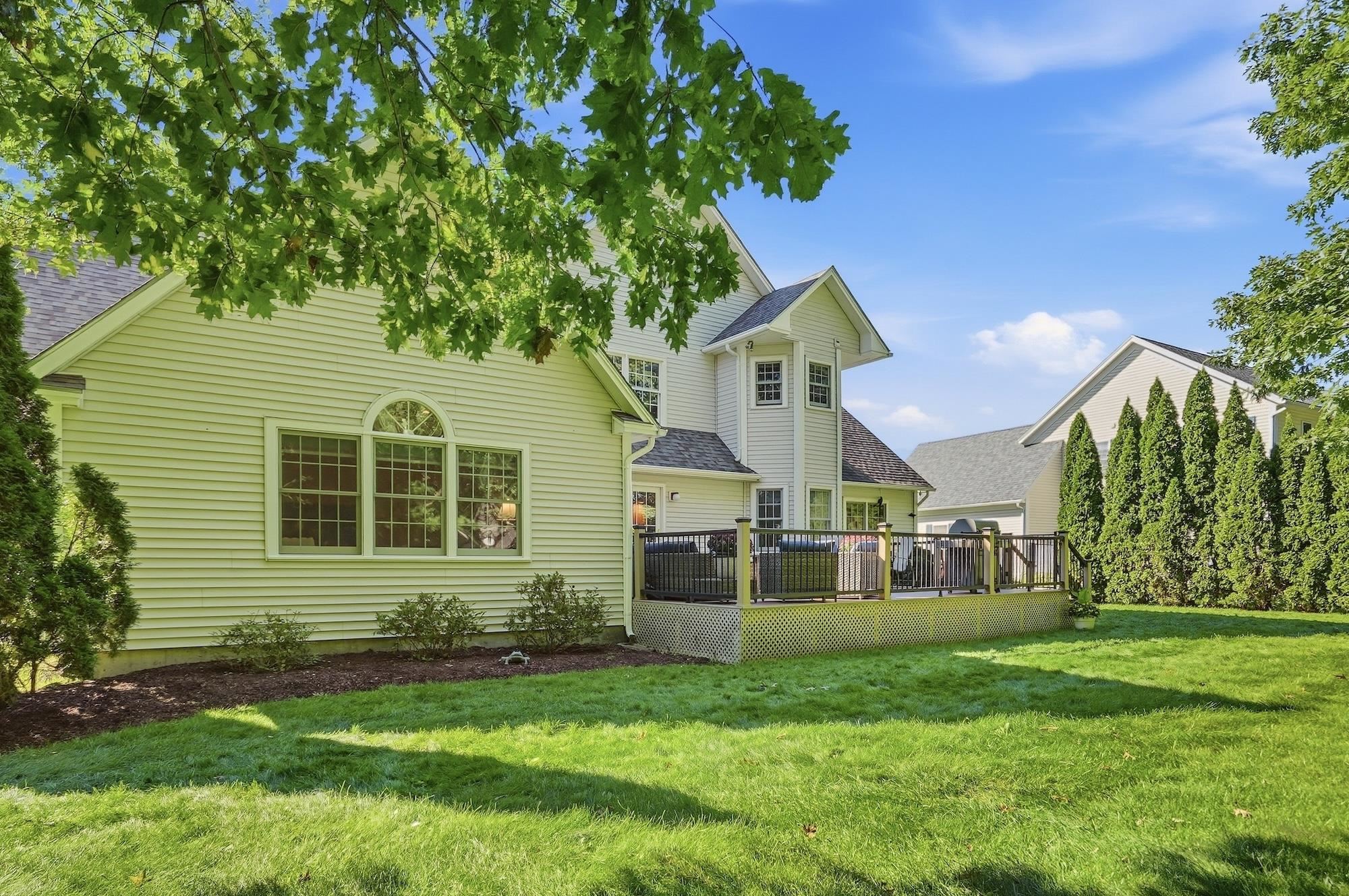 78 Overlake Drive Property Photo 8