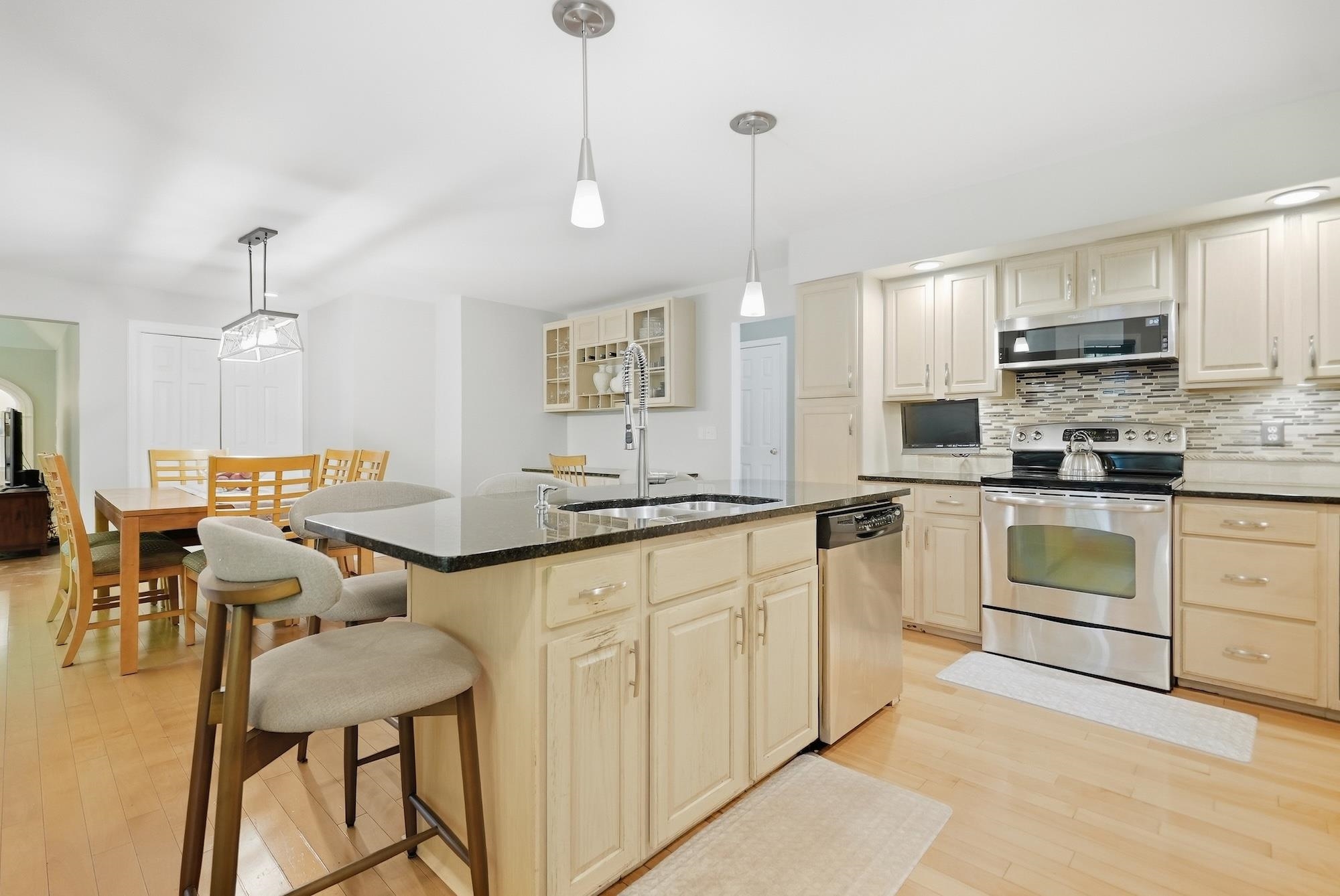 78 Overlake Drive Property Photo 19