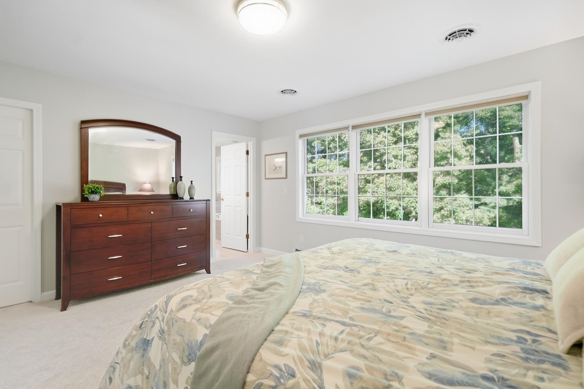 78 Overlake Drive Property Photo 34