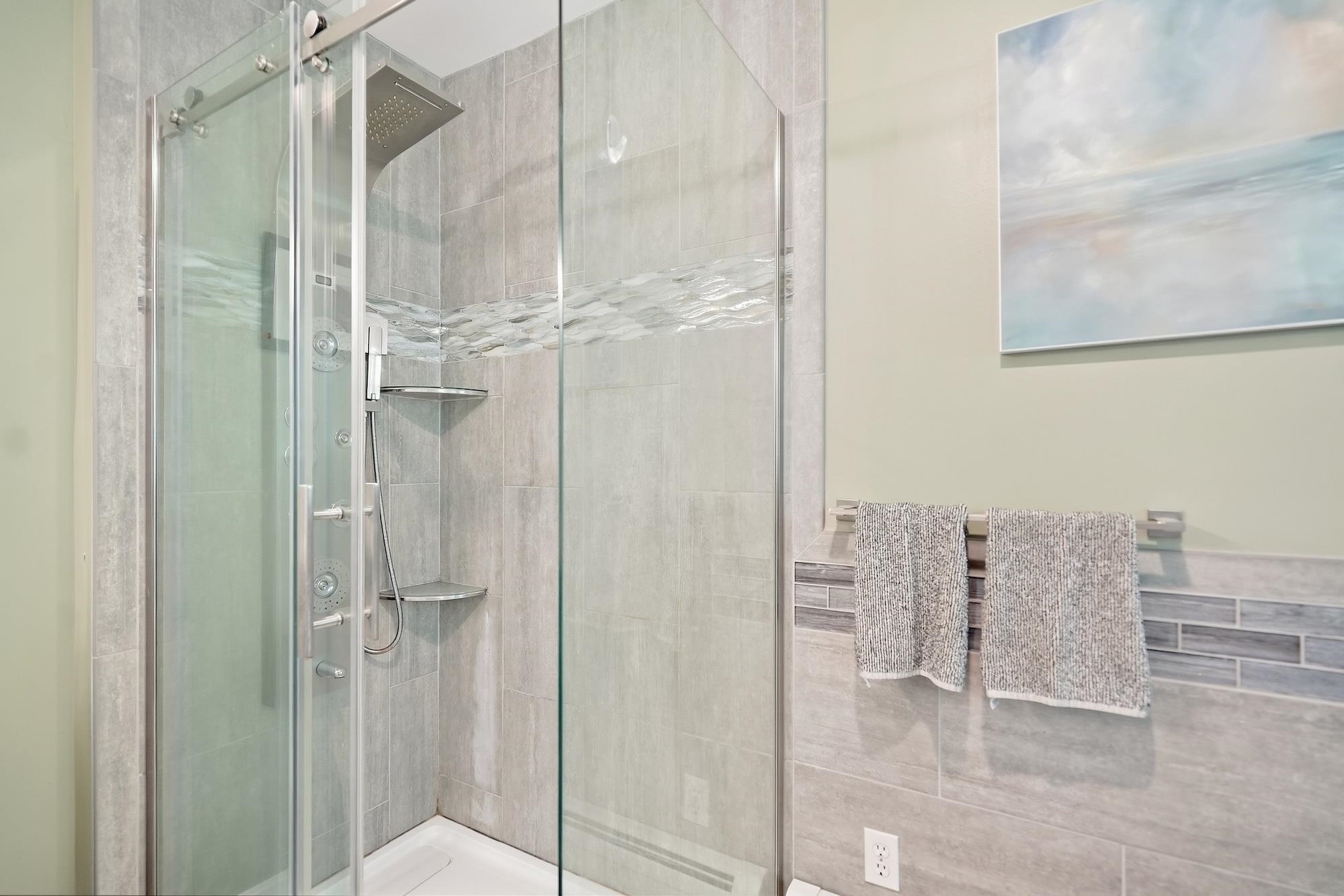 78 Overlake Drive Property Photo 37
