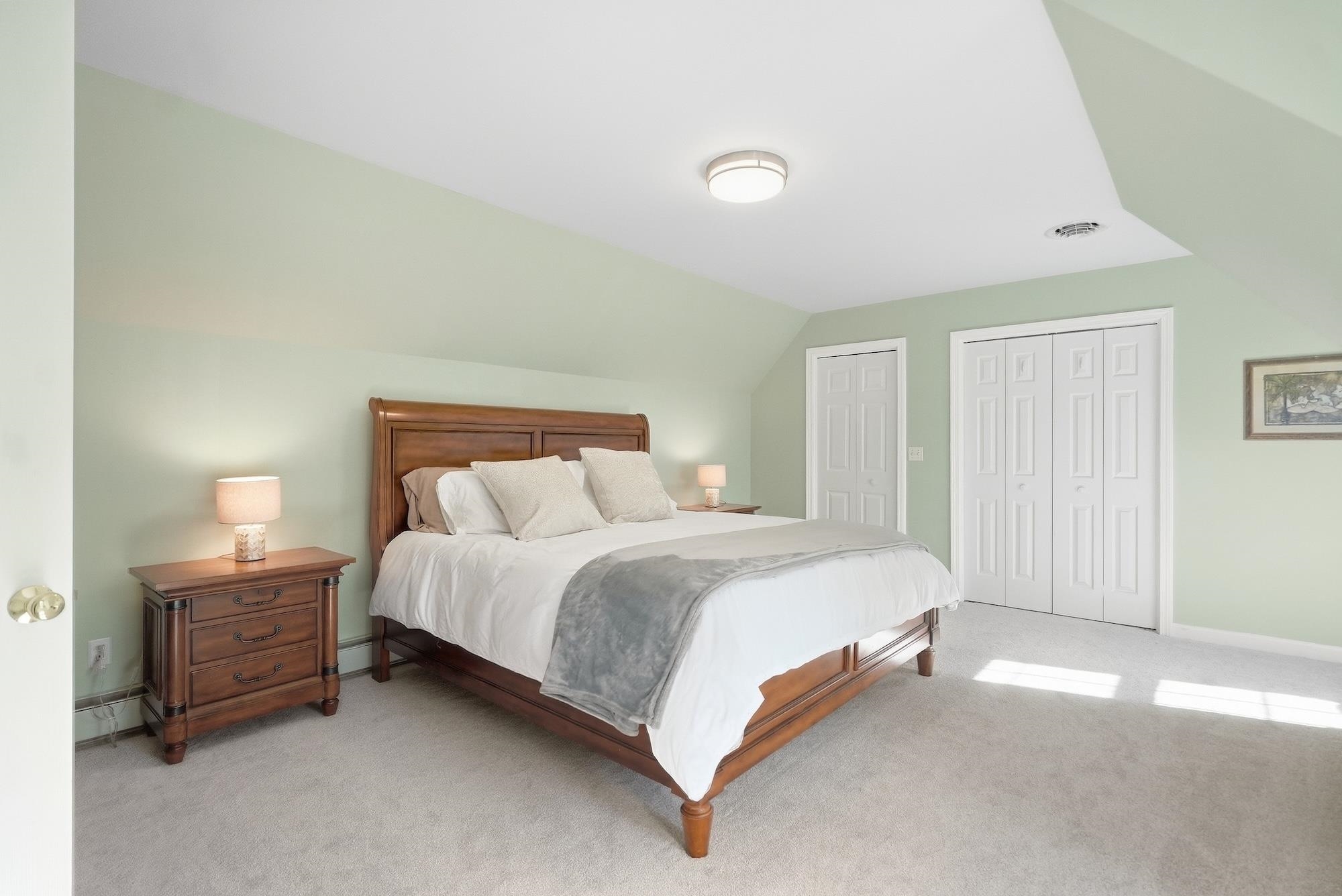 78 Overlake Drive Property Photo 38