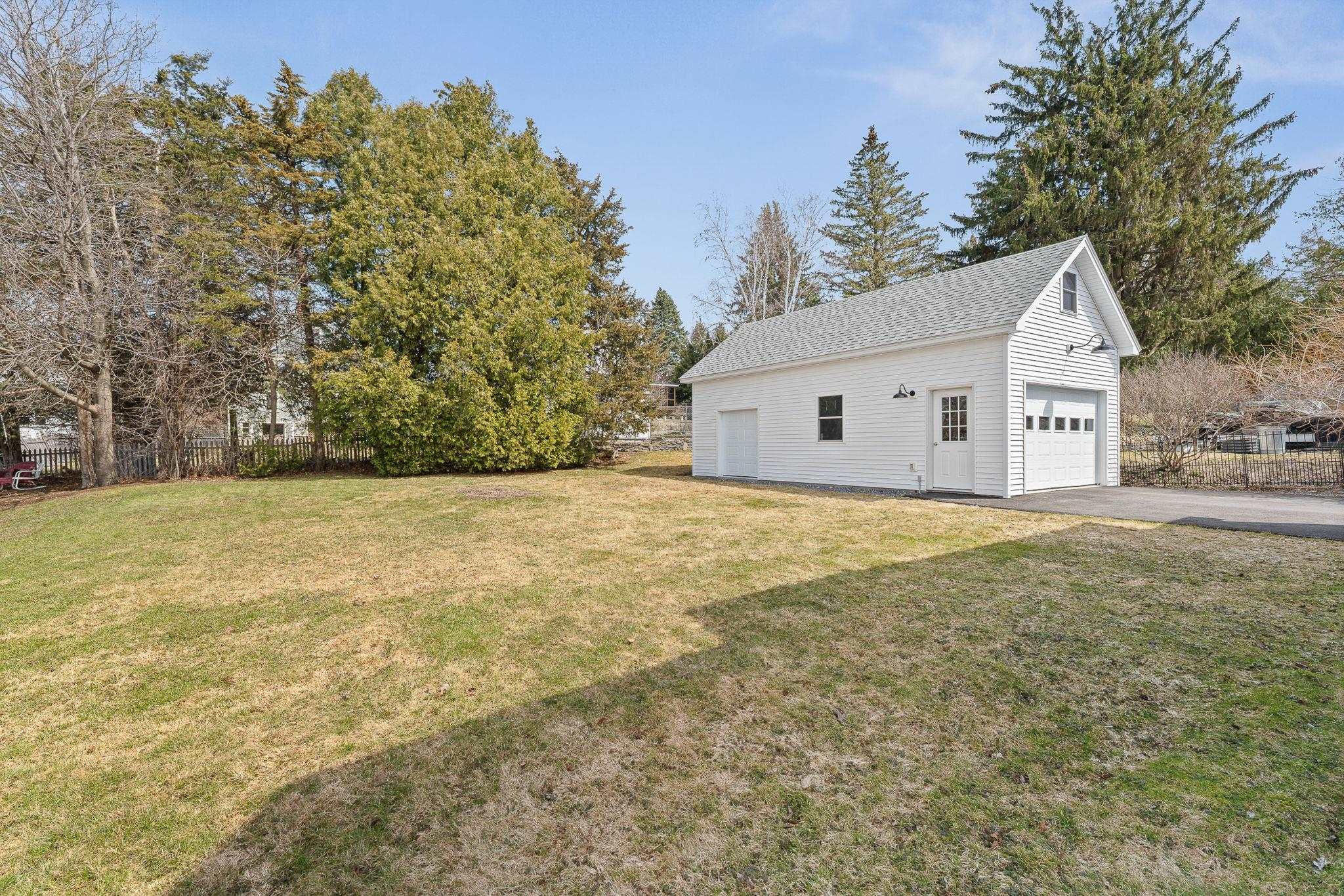 17 Beverly Court Property Photo 38