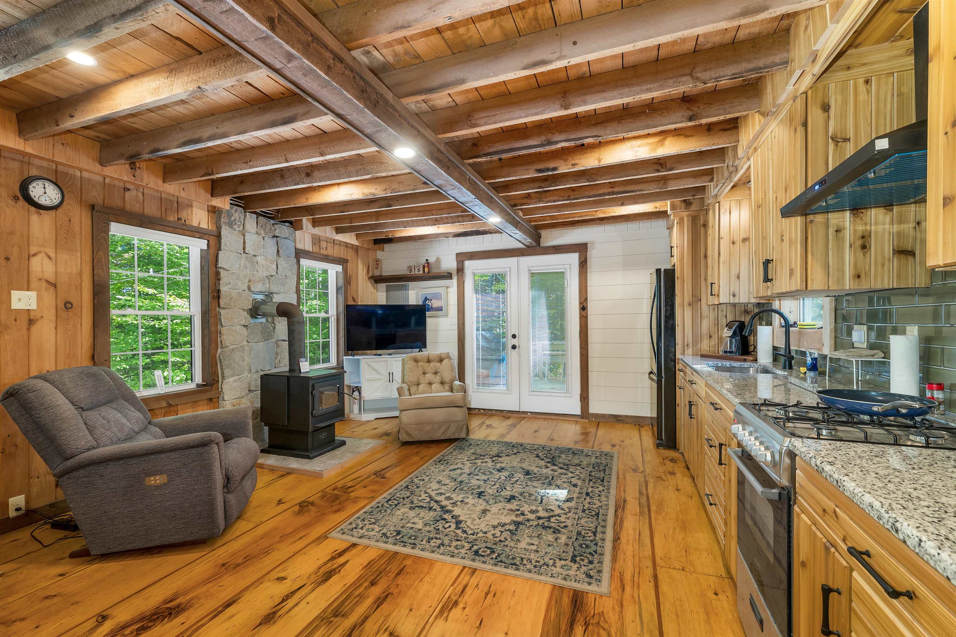 10 Moody Pond Road Property Photo 3