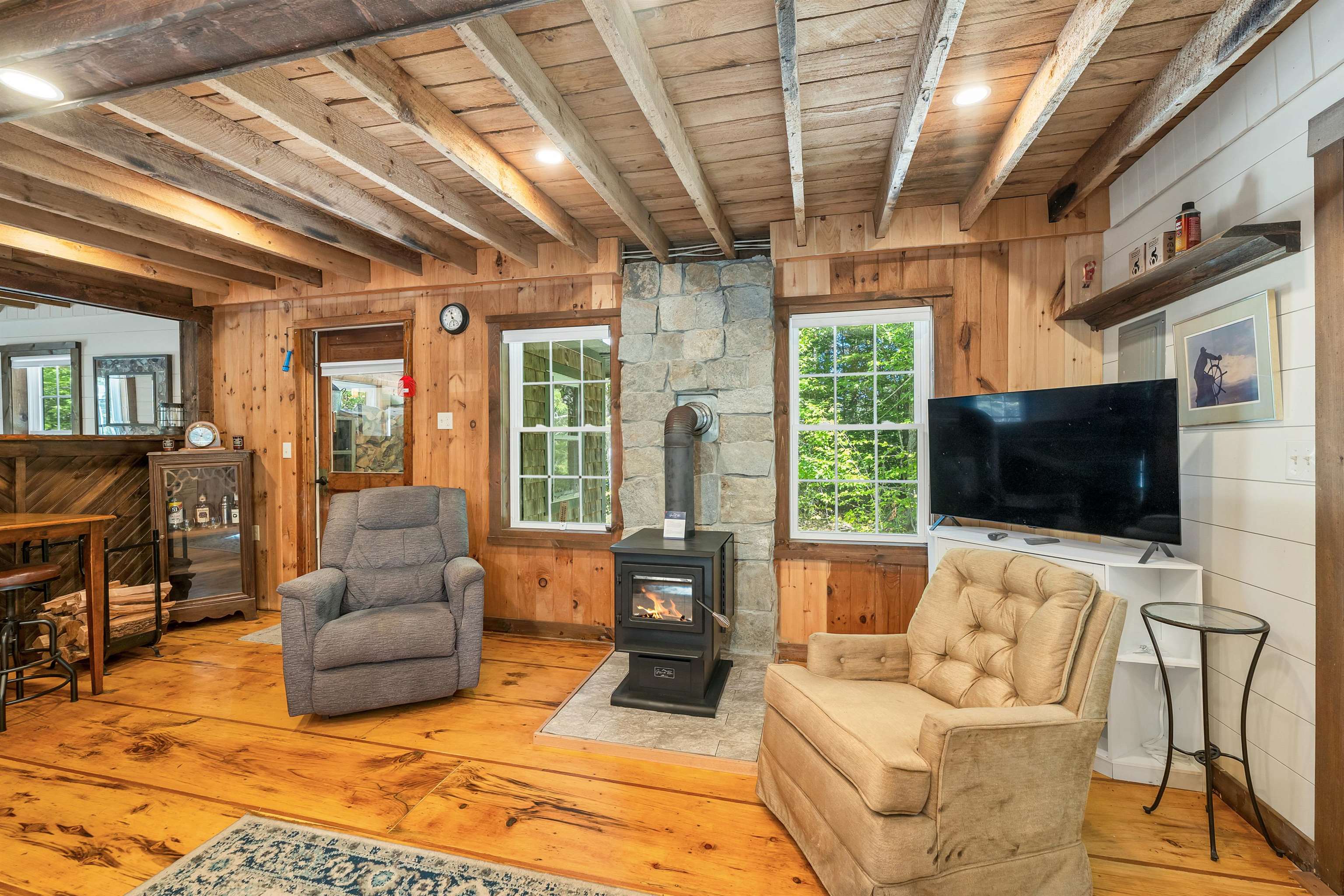 10 Moody Pond Road Property Photo 4