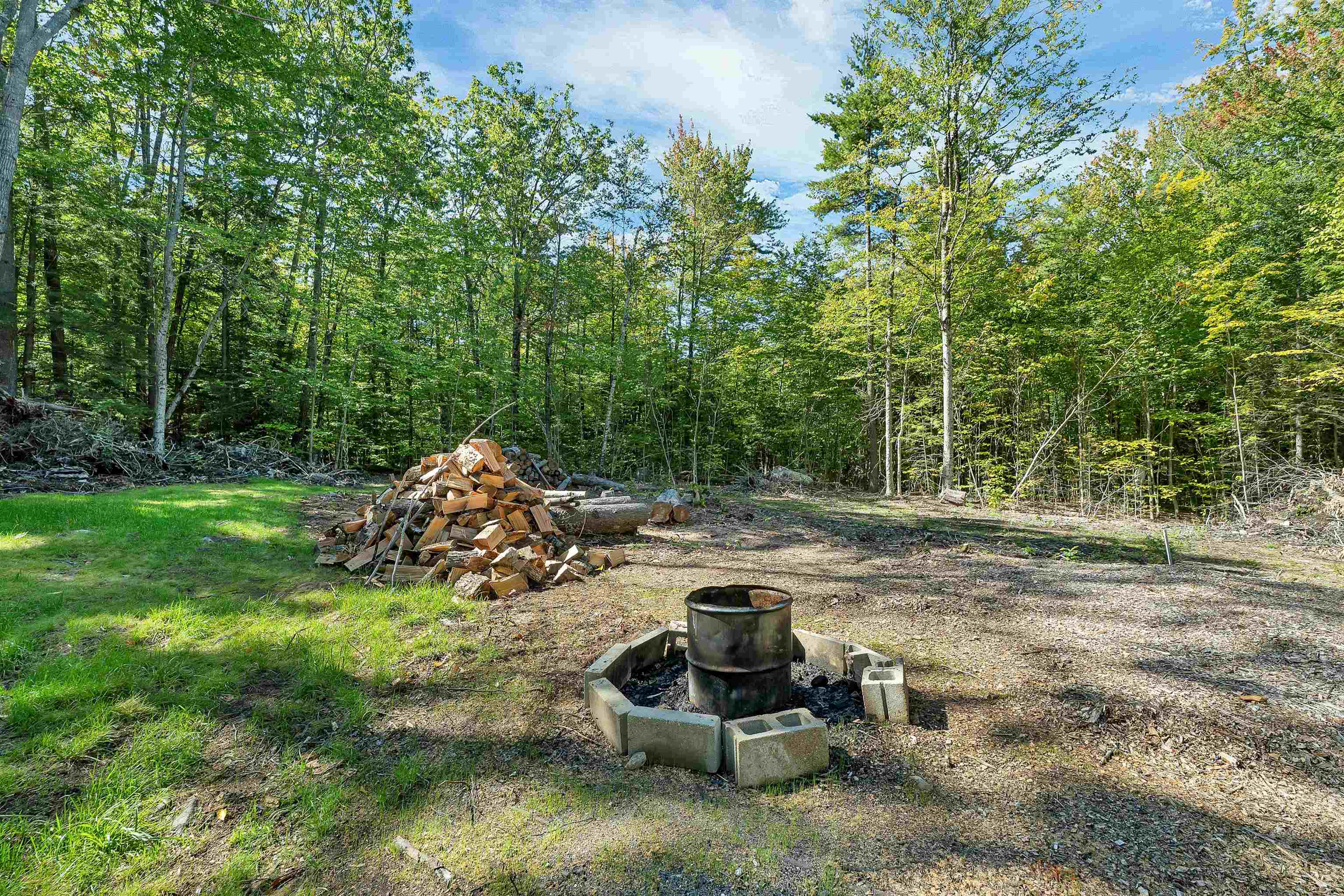 10 Moody Pond Road Property Photo 18
