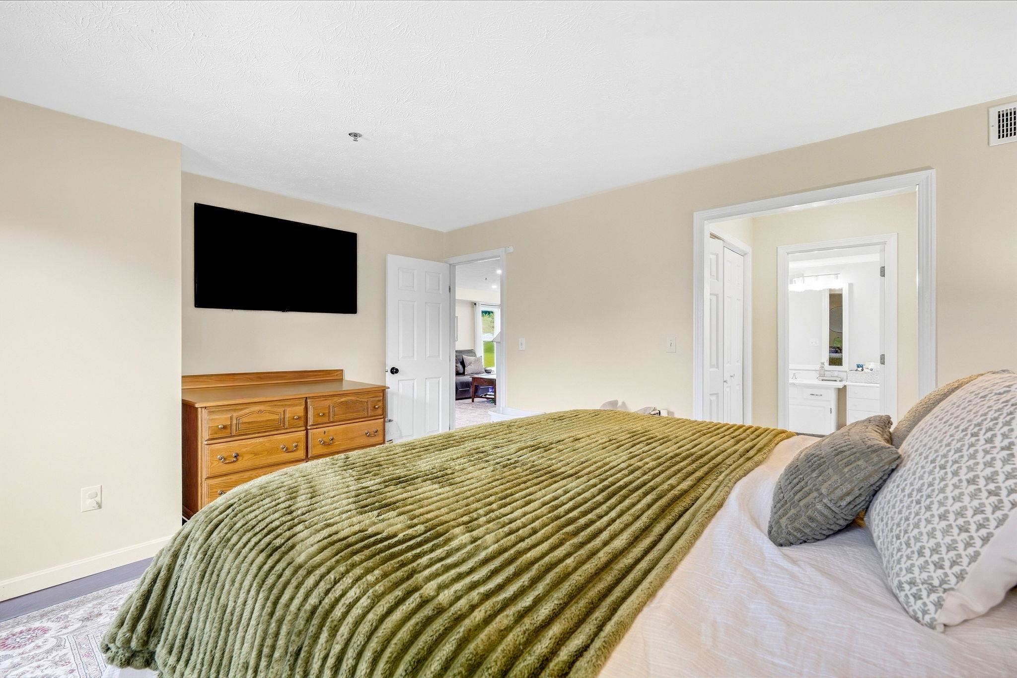 49 Riviera Road Property Photo 13