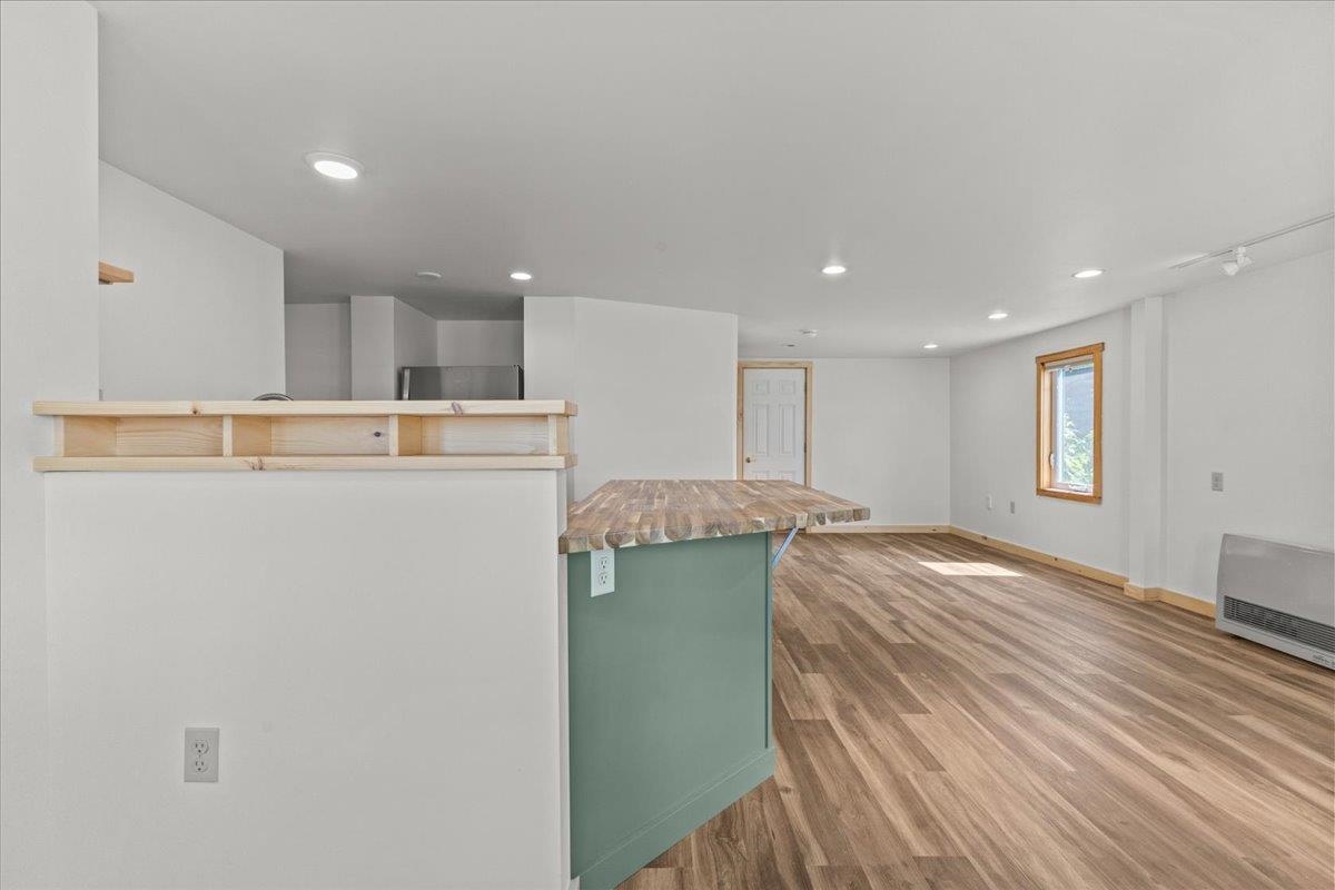32 Goodell Avenue Property Photo 5