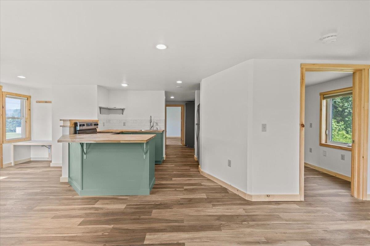 32 Goodell Avenue Property Photo 9
