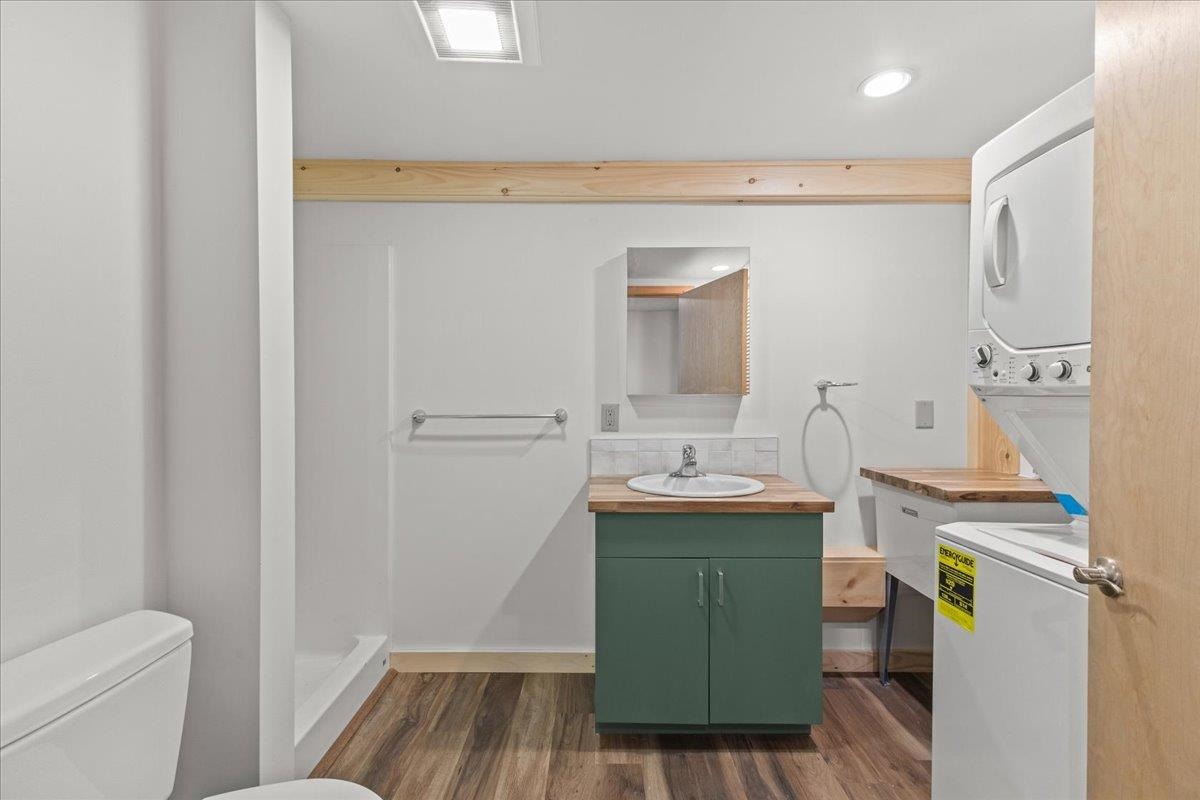 32 Goodell Avenue Property Photo 18
