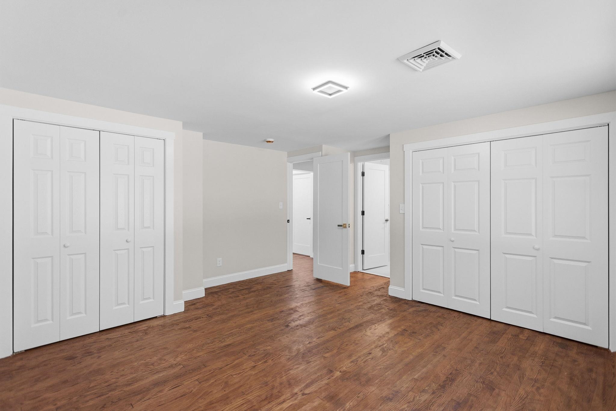 755 Mammoth Road Property Photo 30