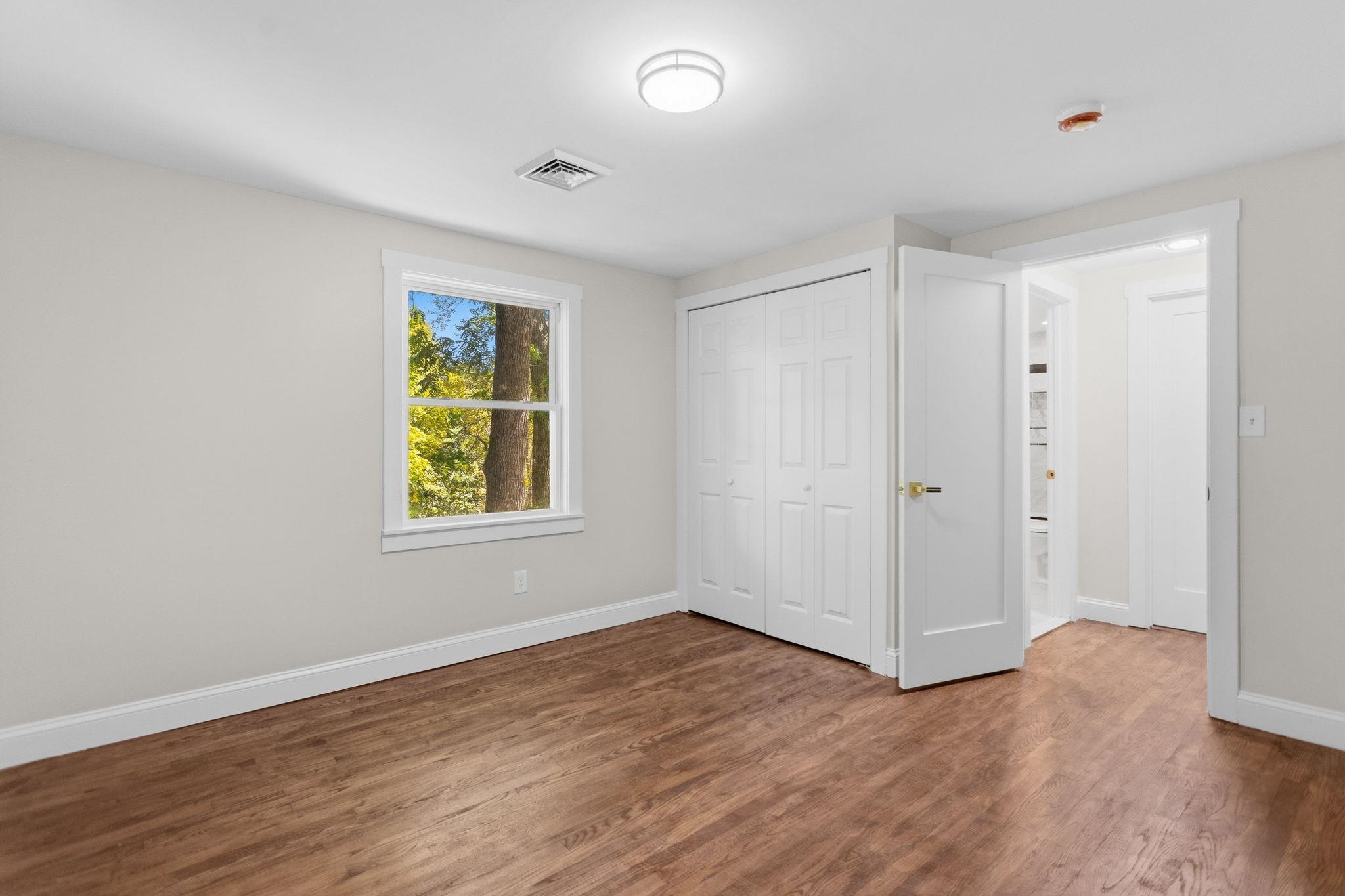 755 Mammoth Road Property Photo 35