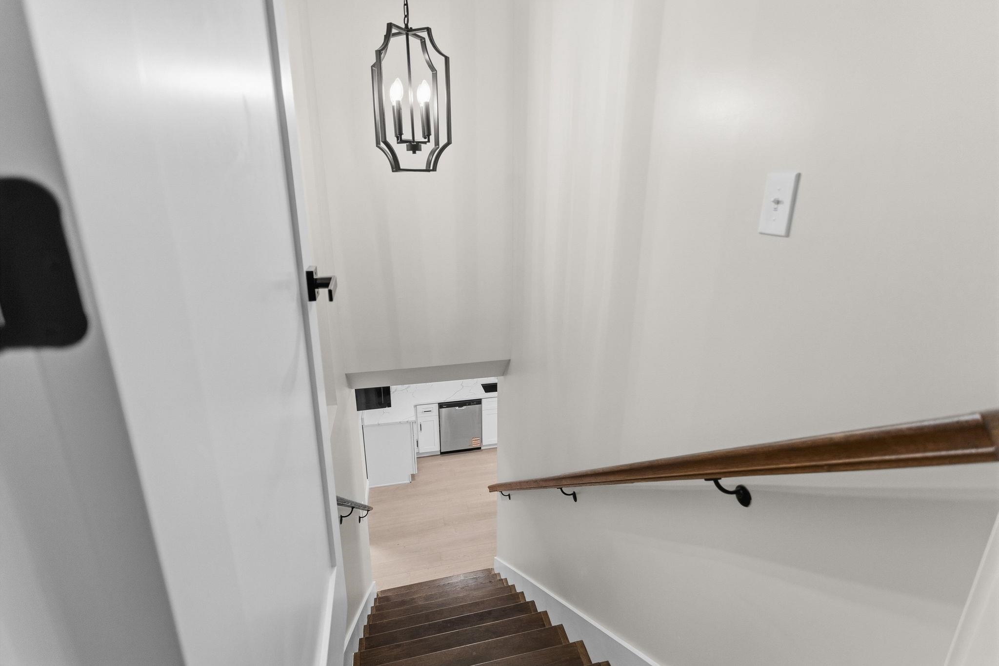 755 Mammoth Road Property Photo 42