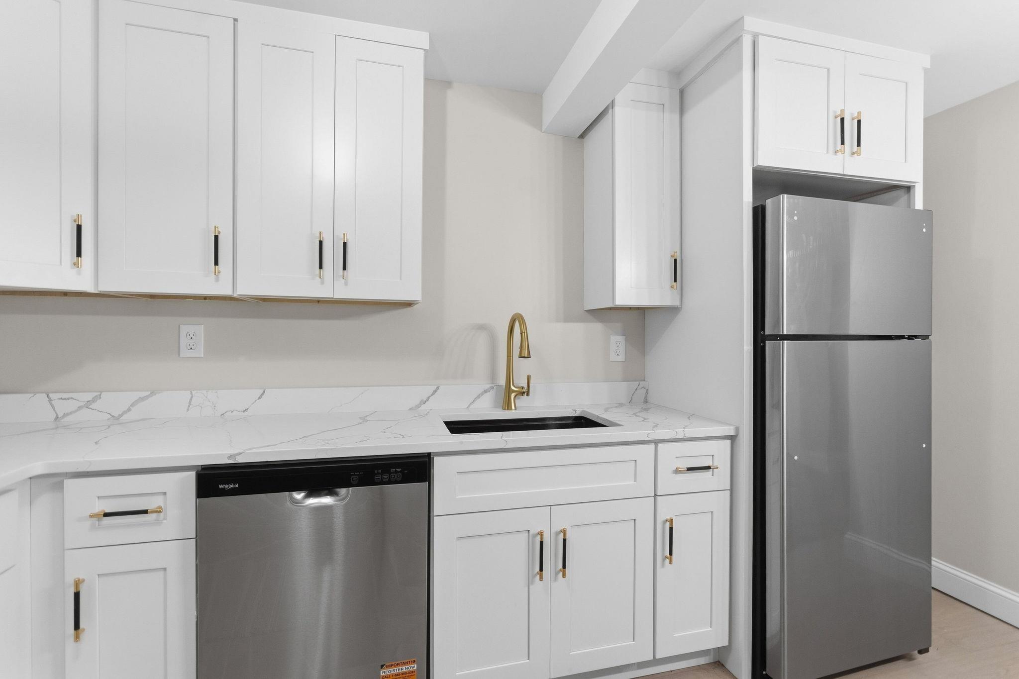 755 Mammoth Road Property Photo 45