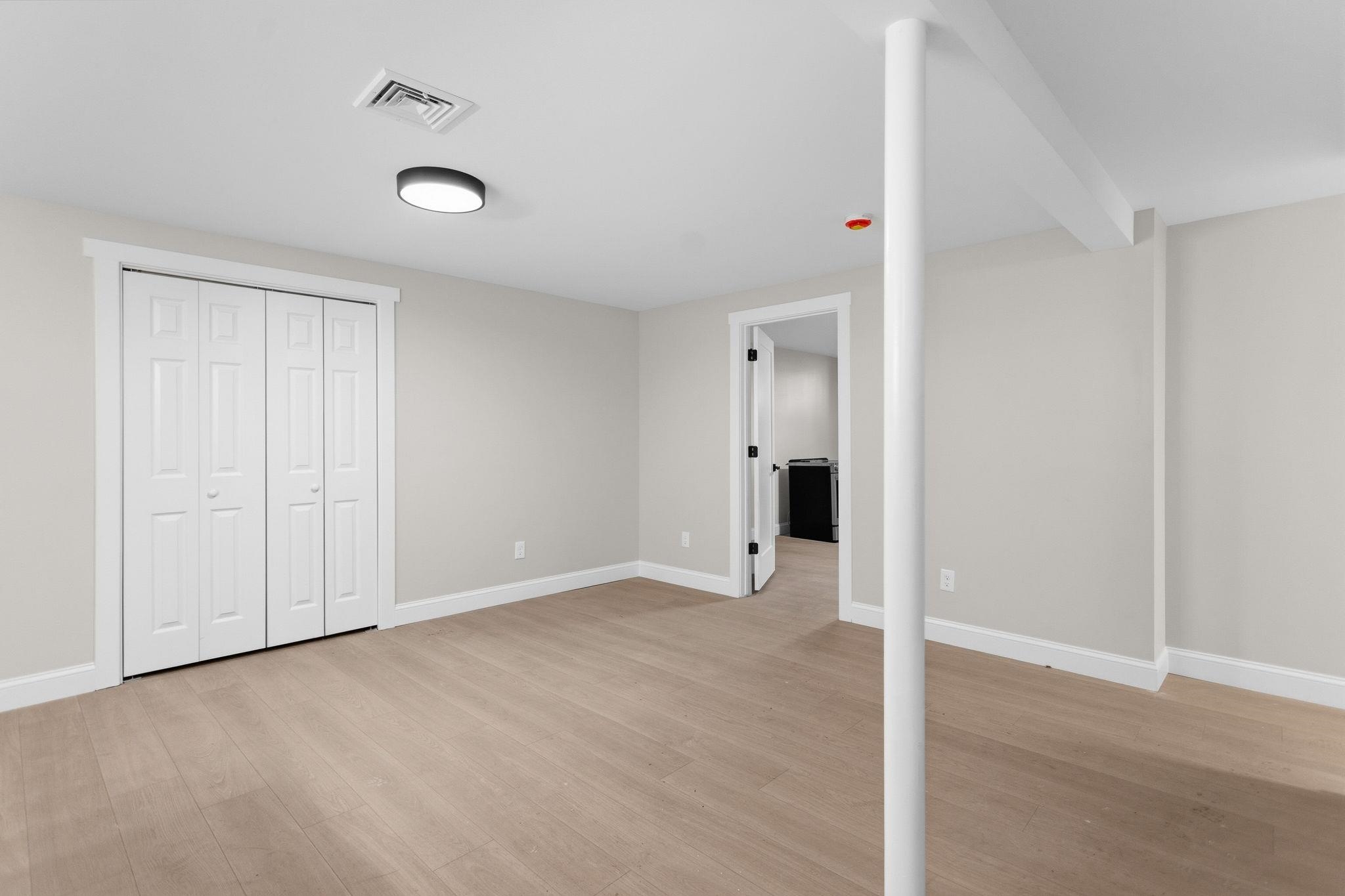 755 Mammoth Road Property Photo 49