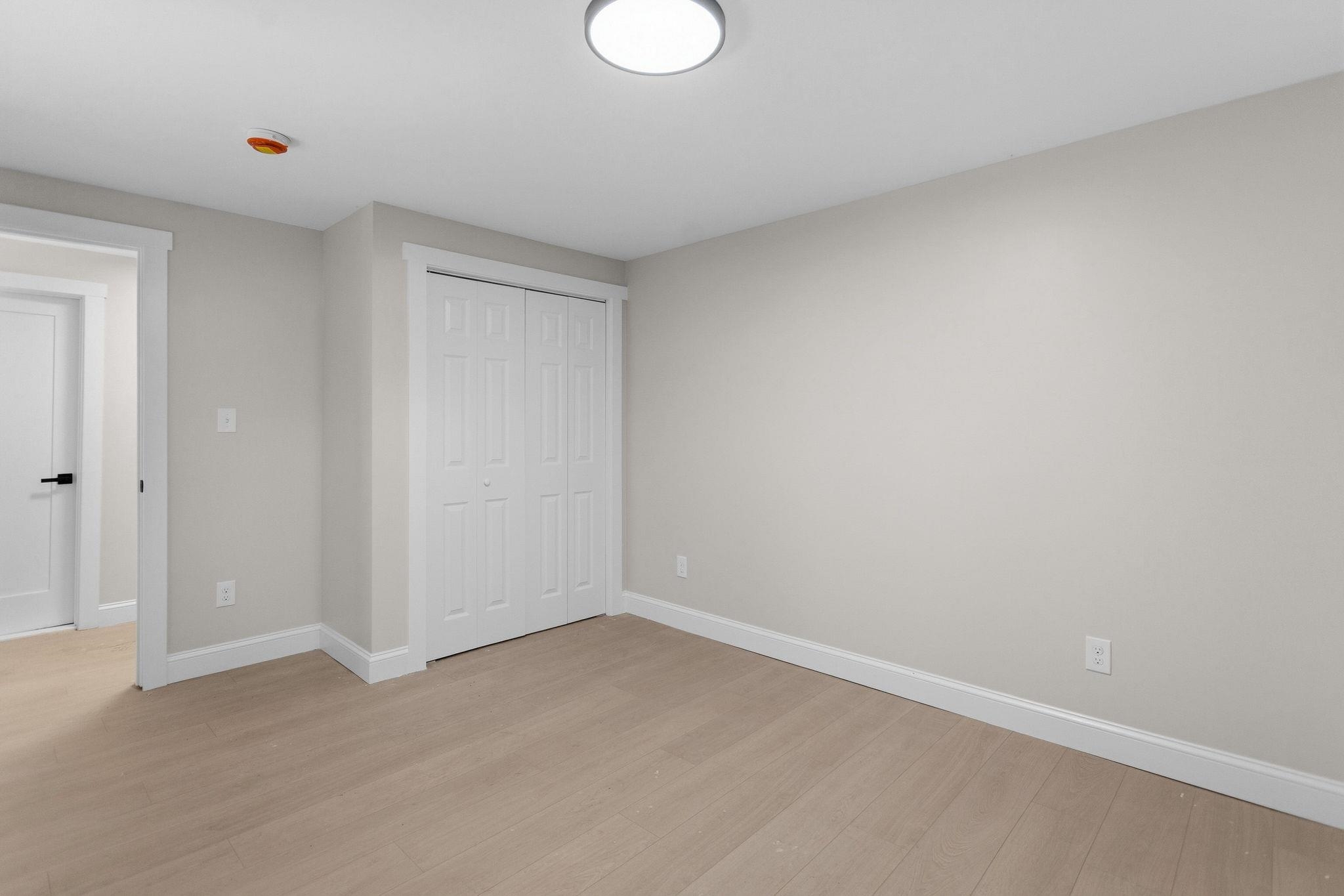 755 Mammoth Road Property Photo 55