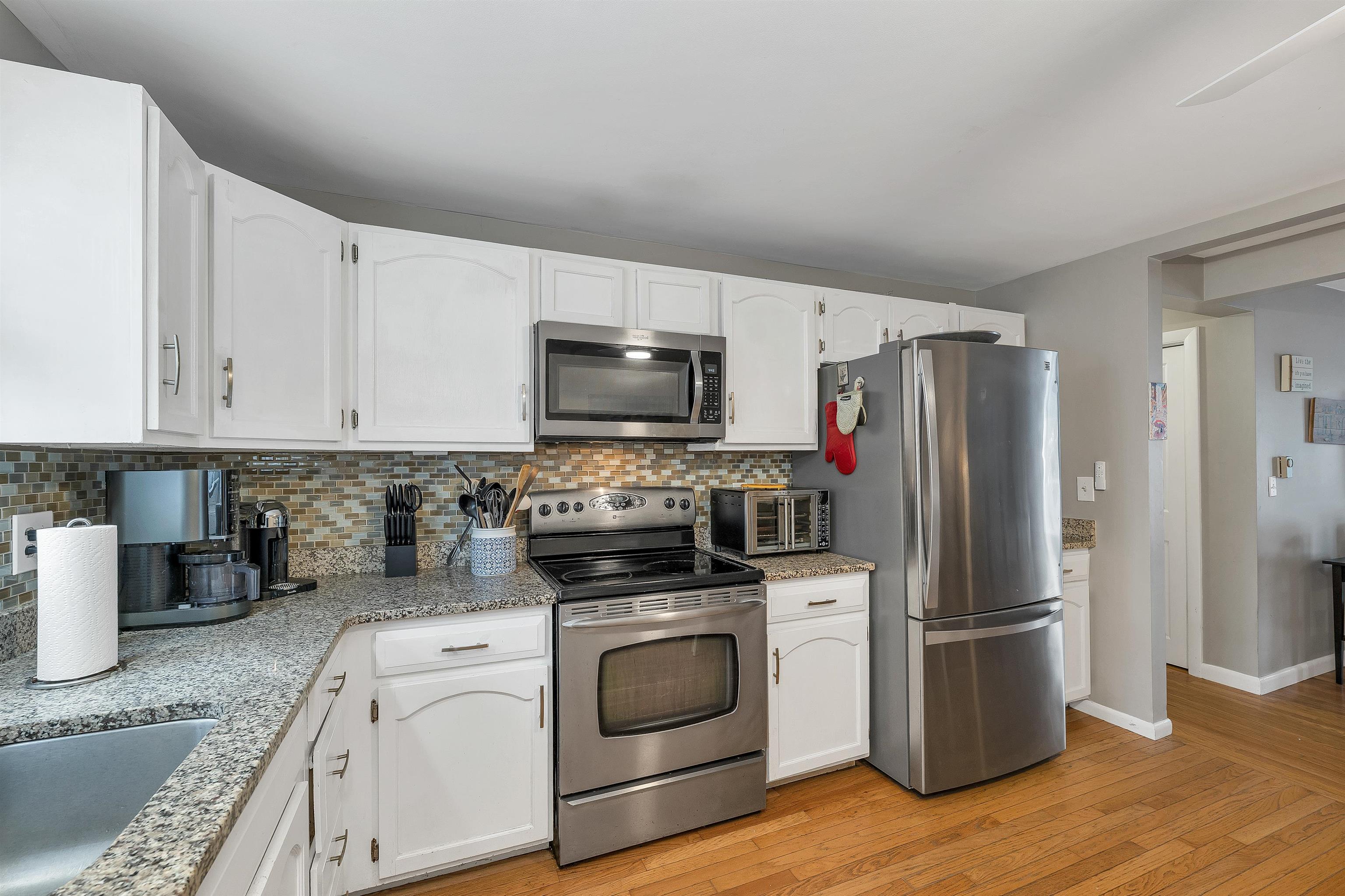 520 Winnacunnet Road Property Photo 8