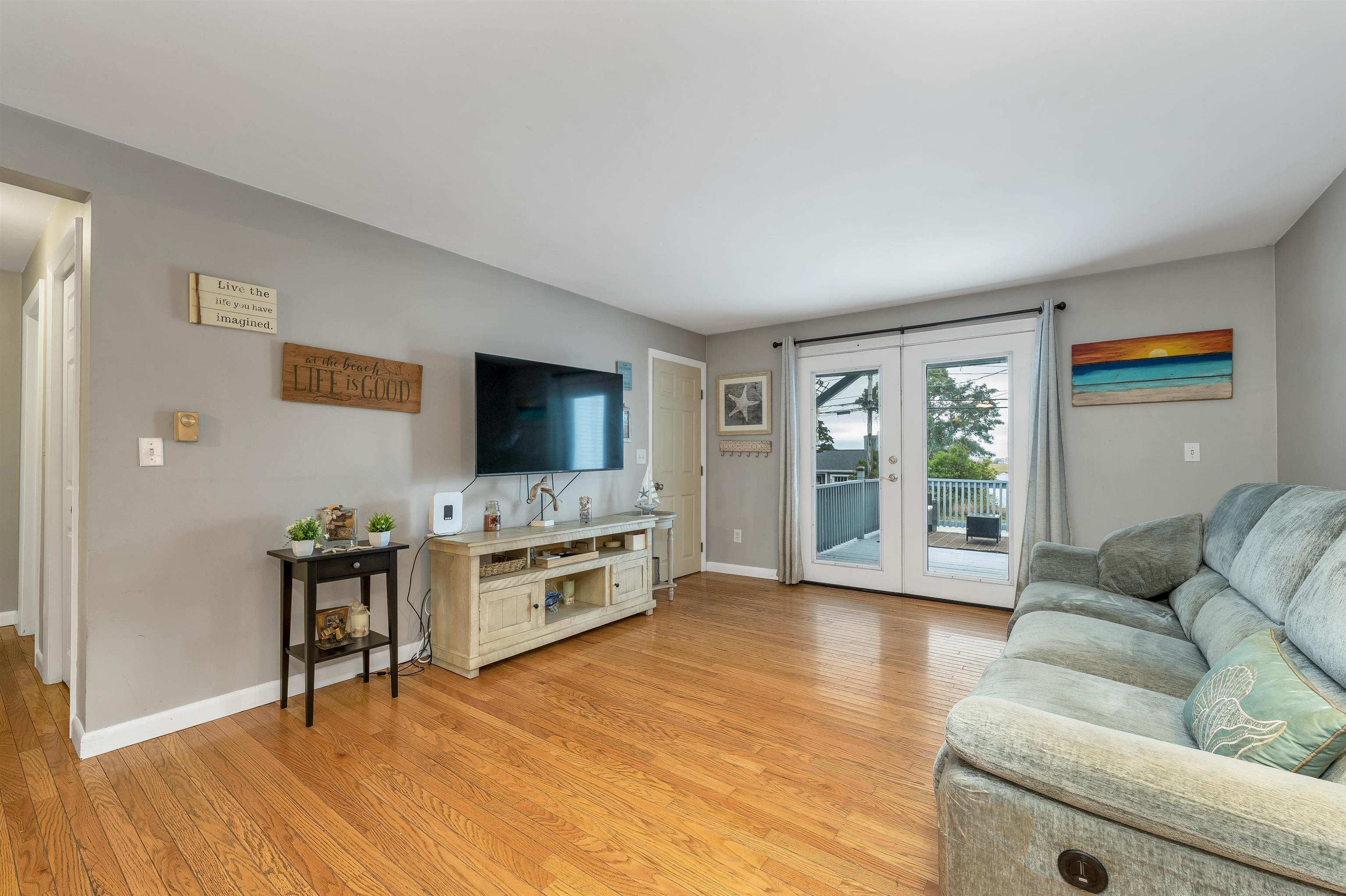 520 Winnacunnet Road Property Photo 12
