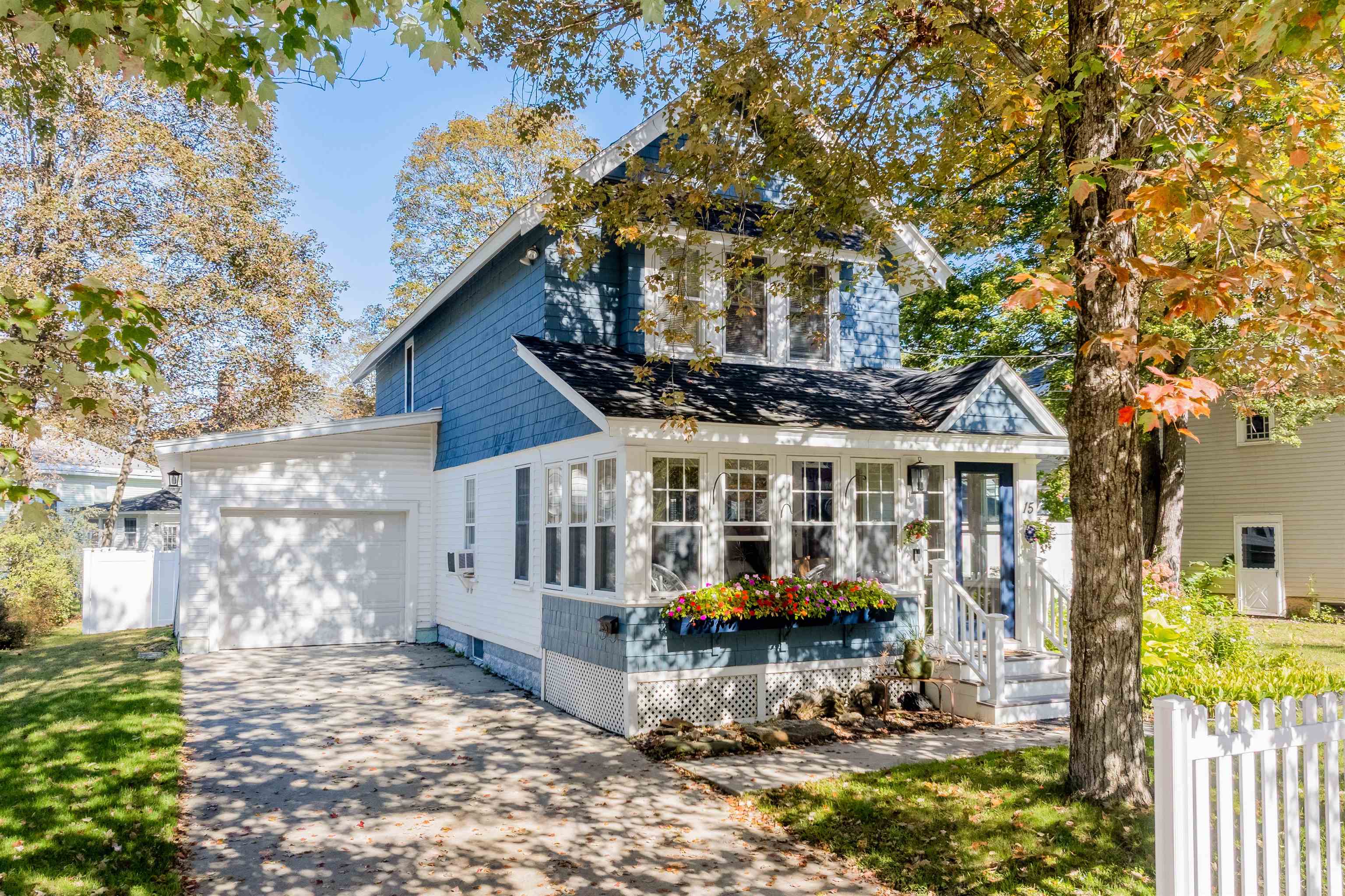 15 Woodland Street Property Photo 1
