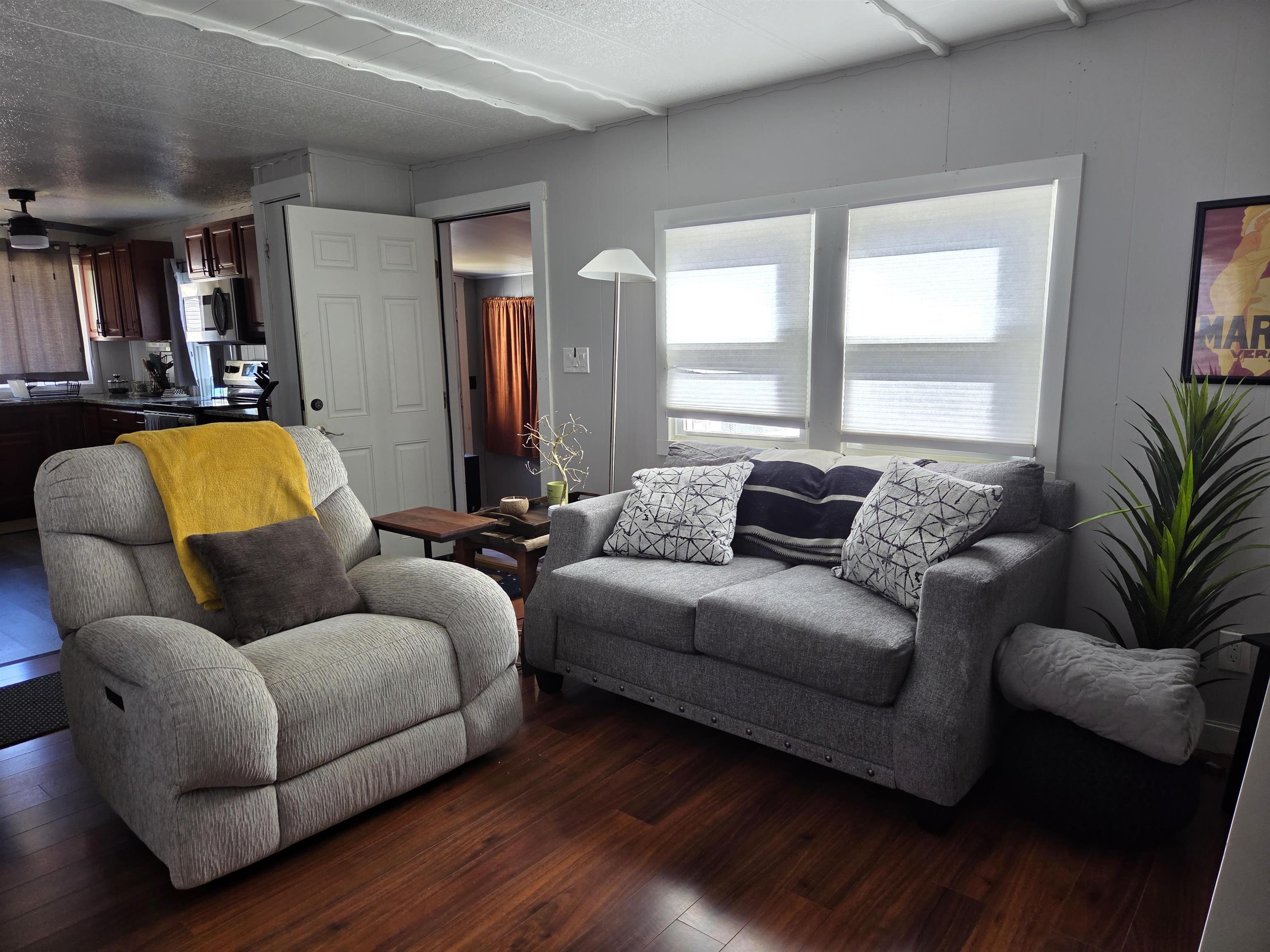59 Avenue B Property Photo 9