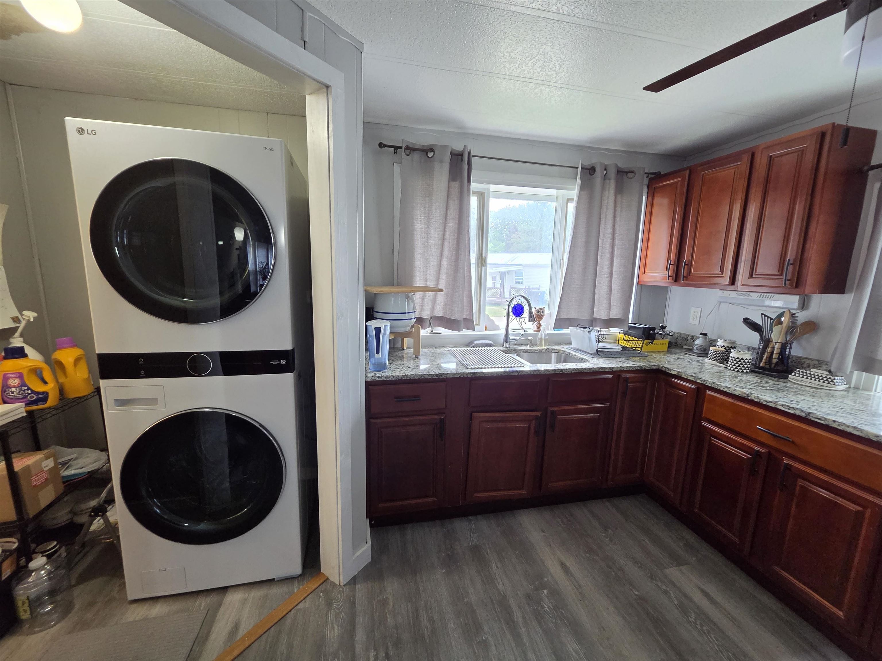 59 Avenue B Property Photo 15