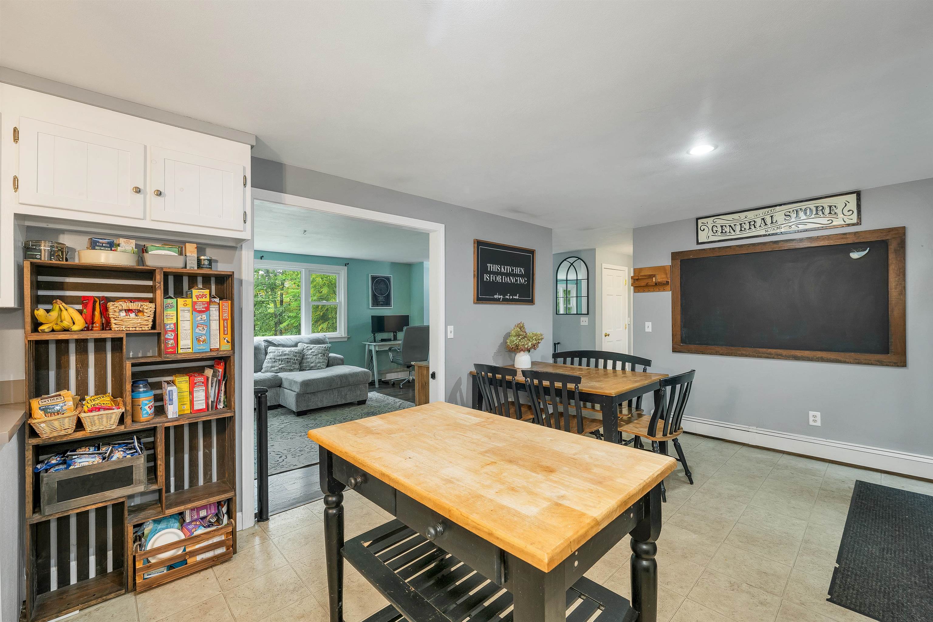 9 Epping Woods Road Property Photo 5