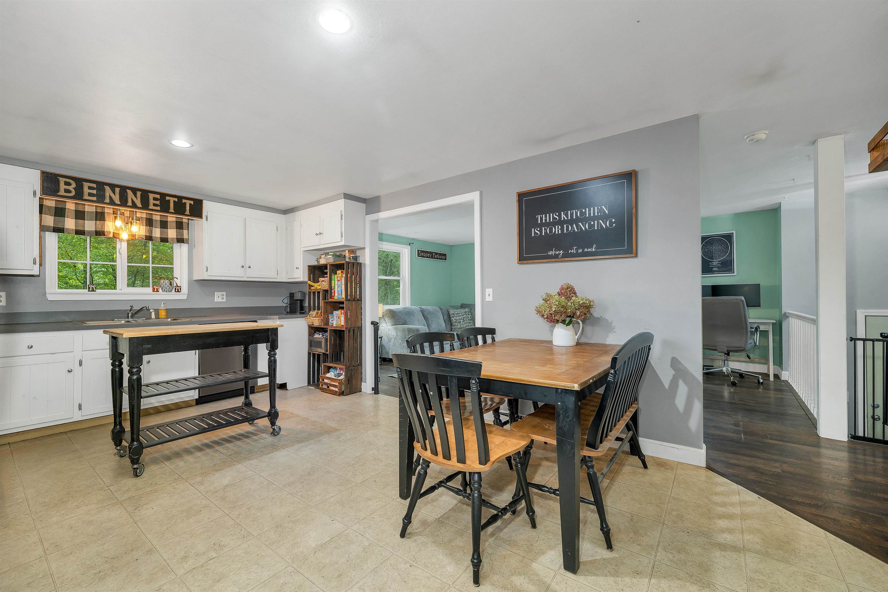 9 Epping Woods Road Property Photo 7
