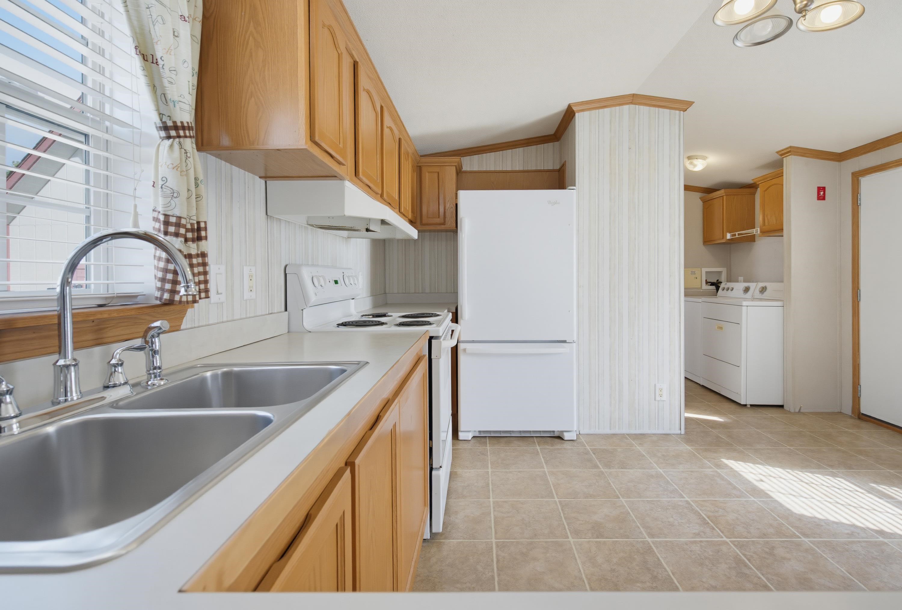 42 Columbia Drive Property Photo 15