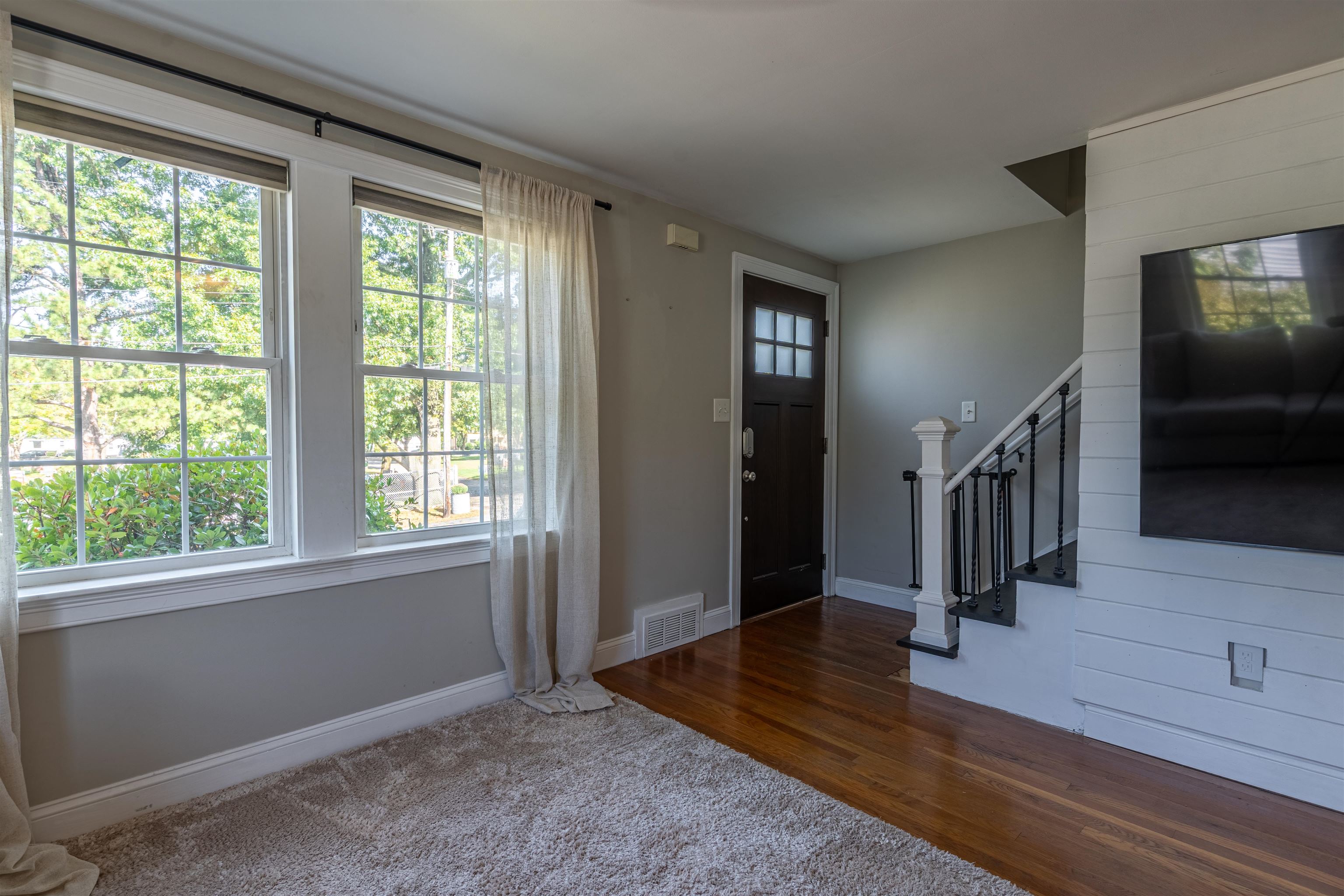 26 Saint Josephs Drive Property Photo 2