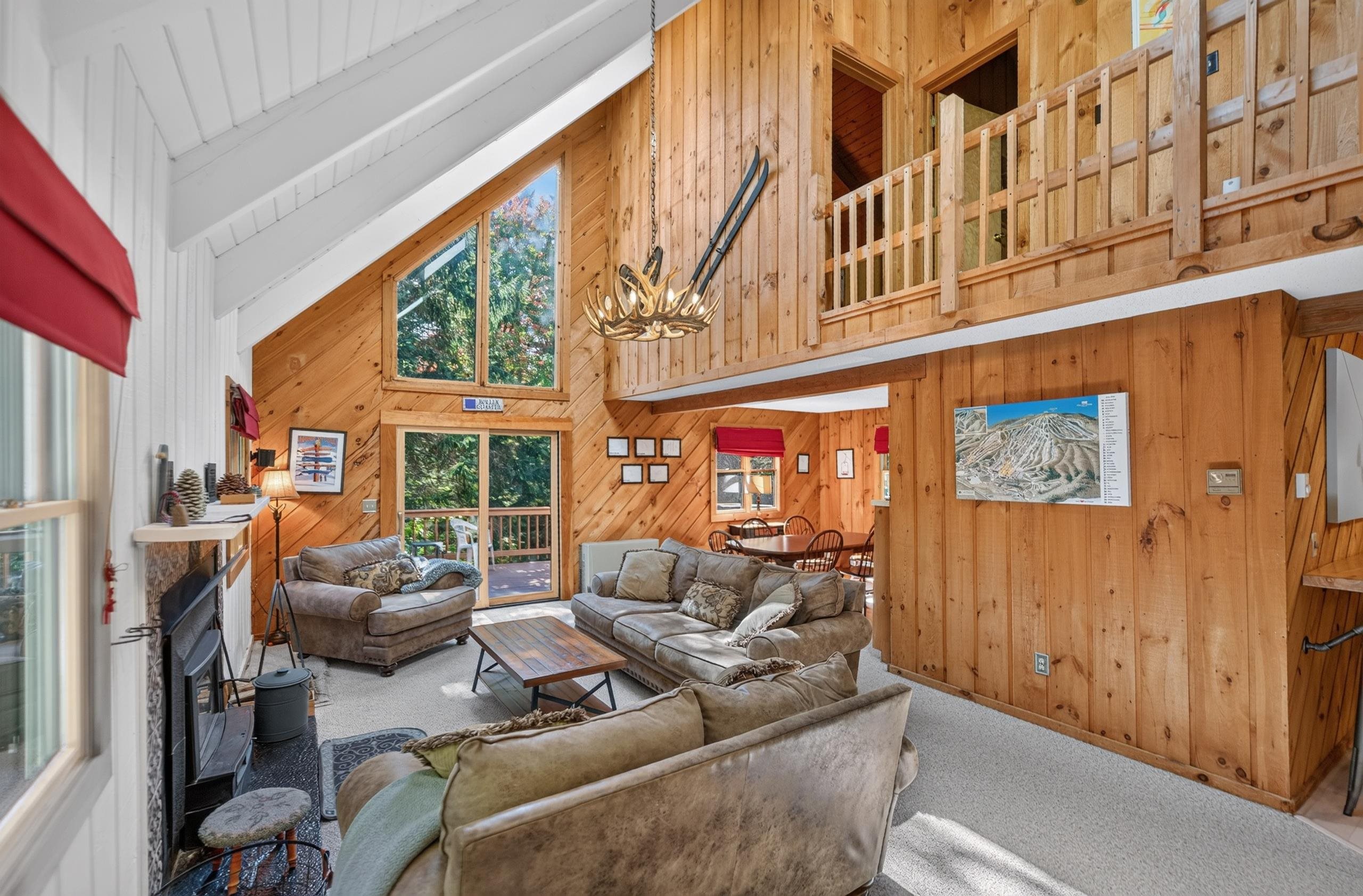 43 Upper Highlands Loop Property Photo 1