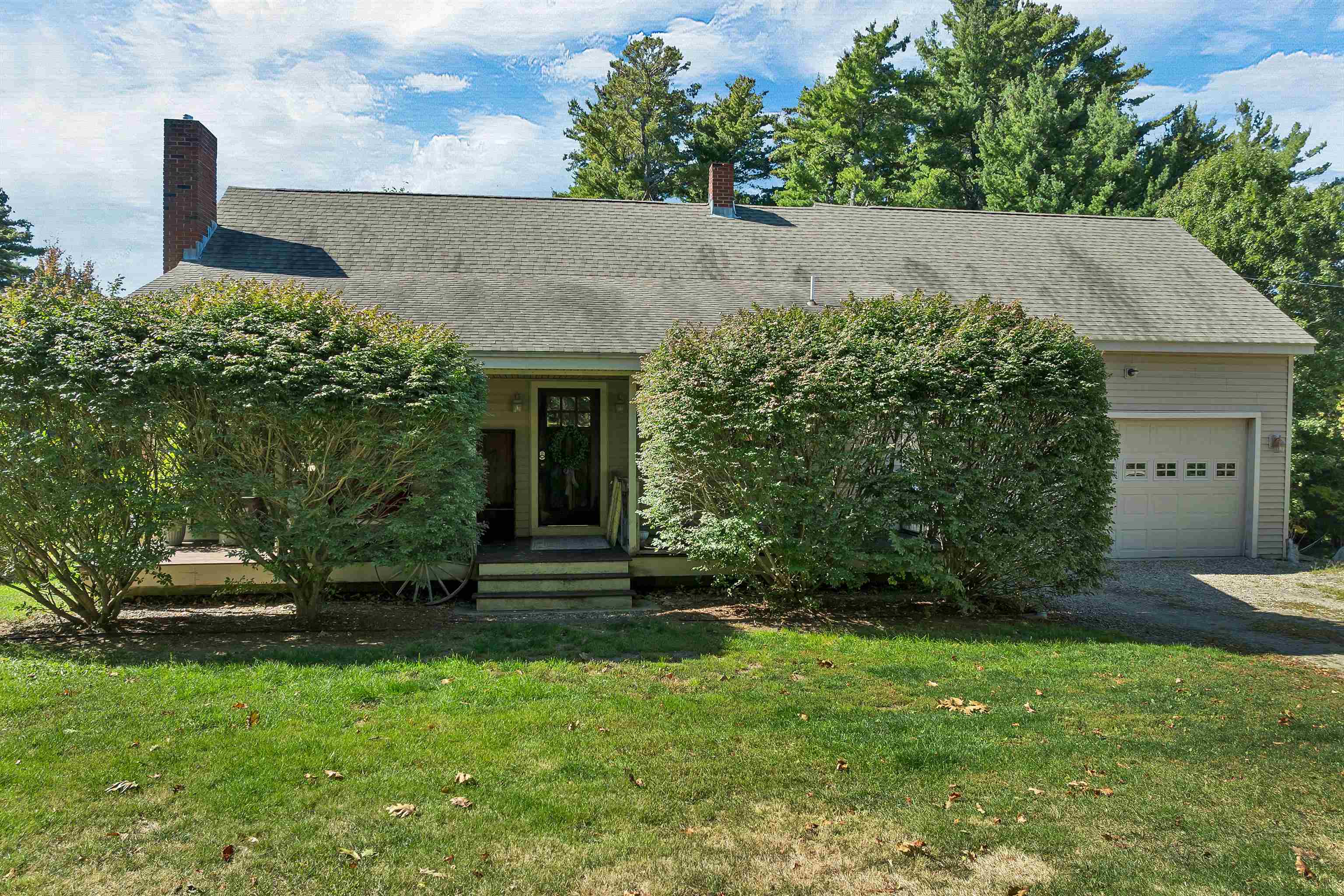 371 Hoyt Road Property Photo 1