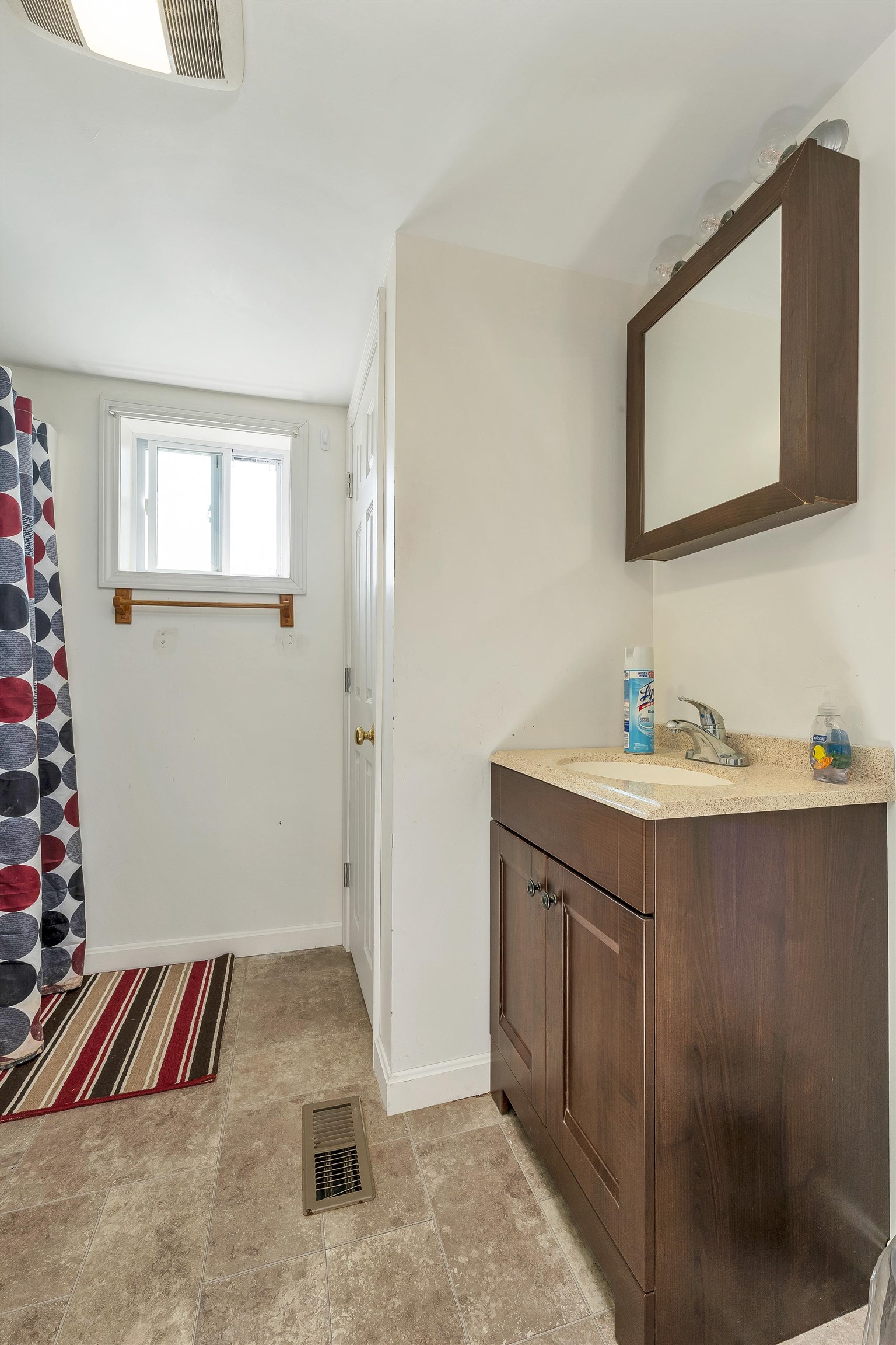 80 May Street Property Photo 18