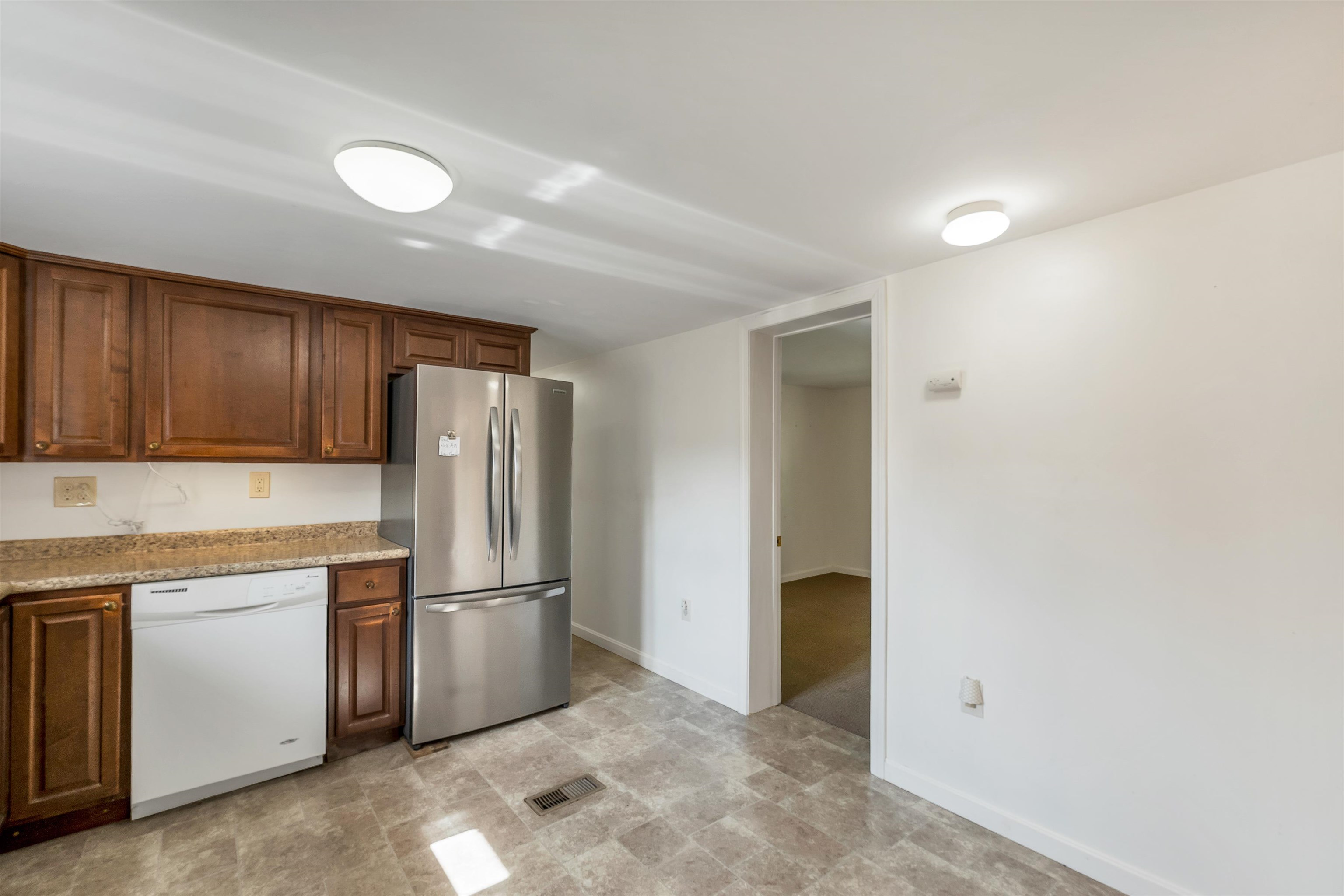 80 May Street Property Photo 24