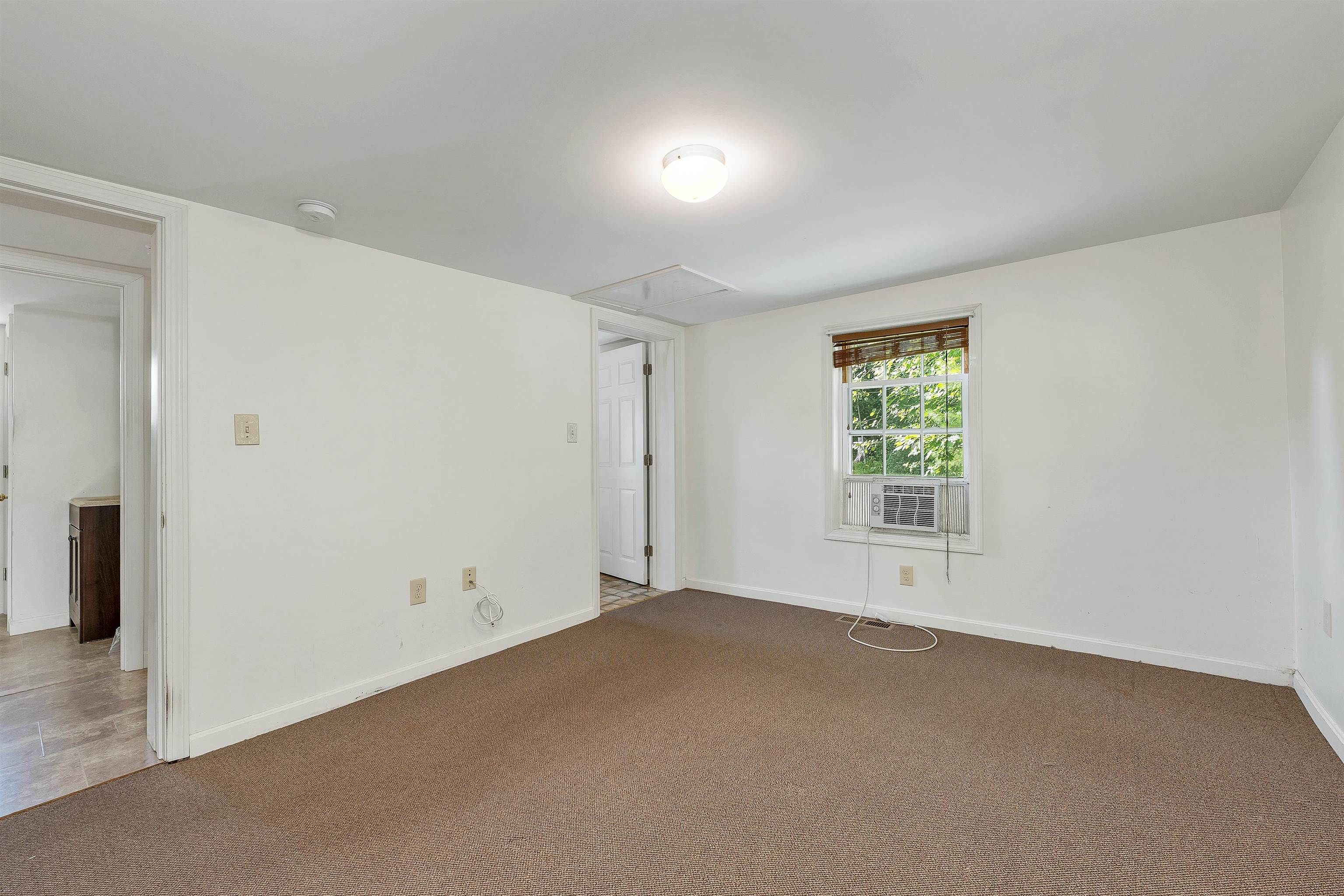 80 May Street Property Photo 33