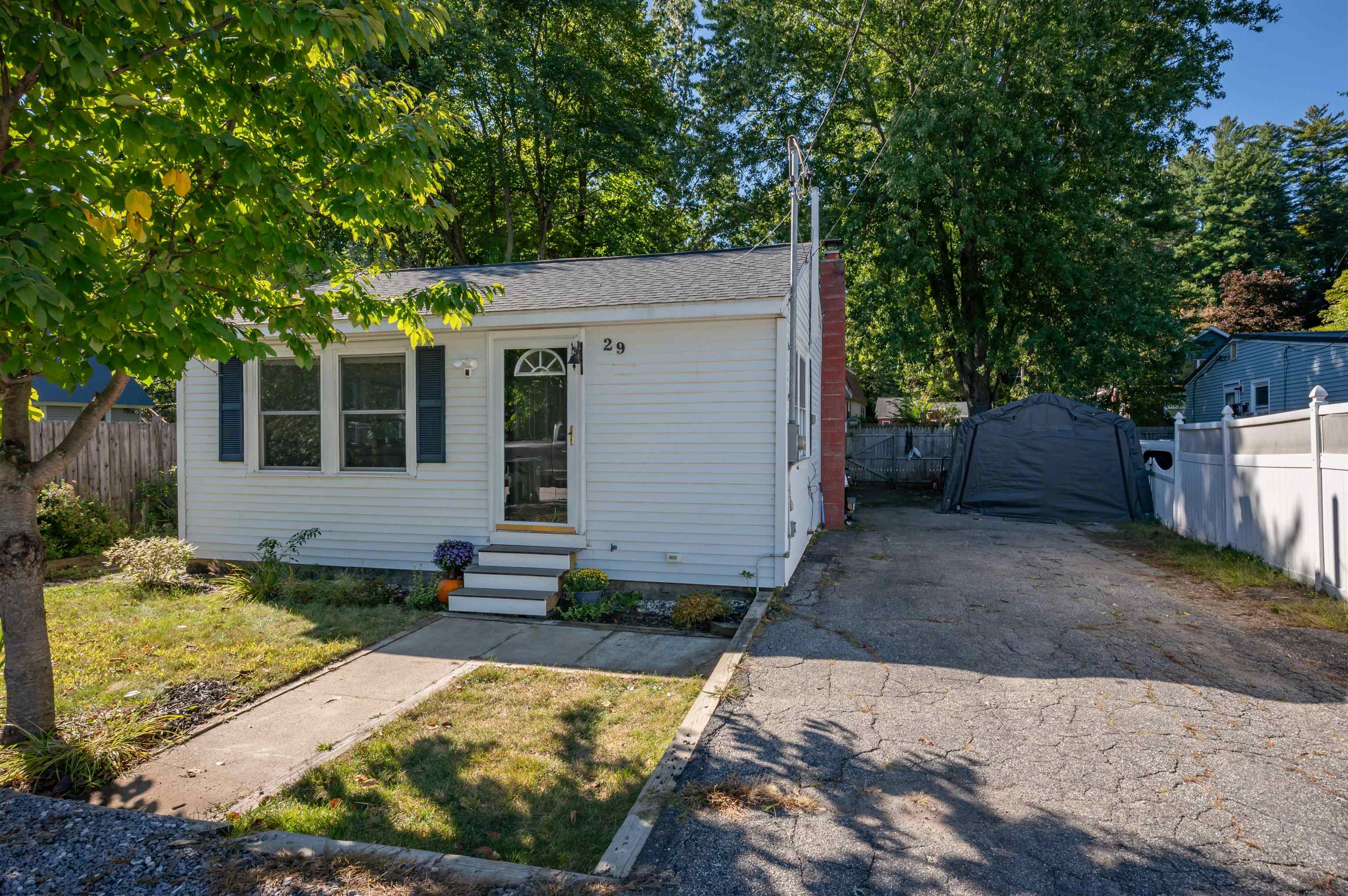29 Shore Drive Property Photo 3