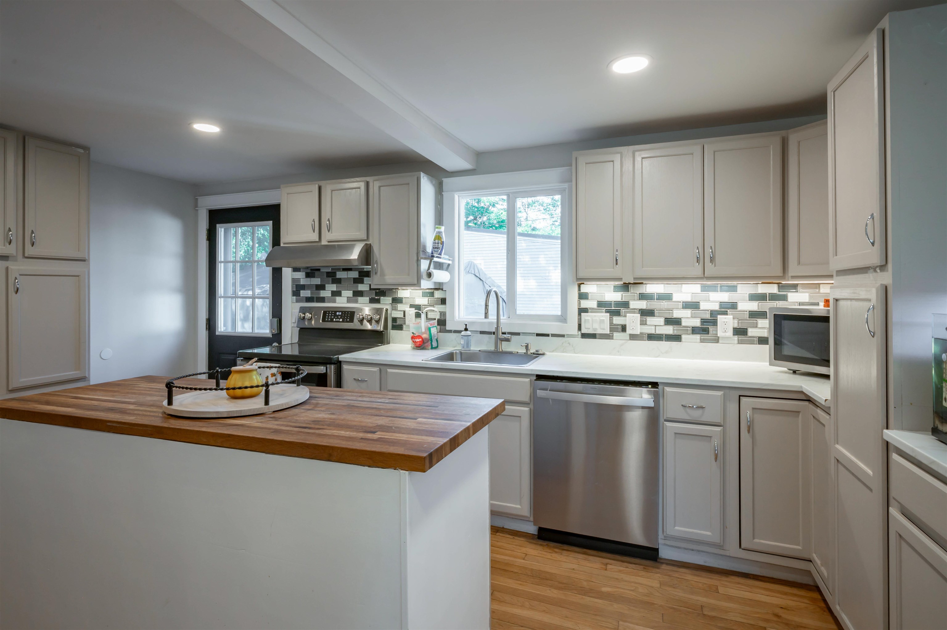 29 Shore Drive Property Photo 13
