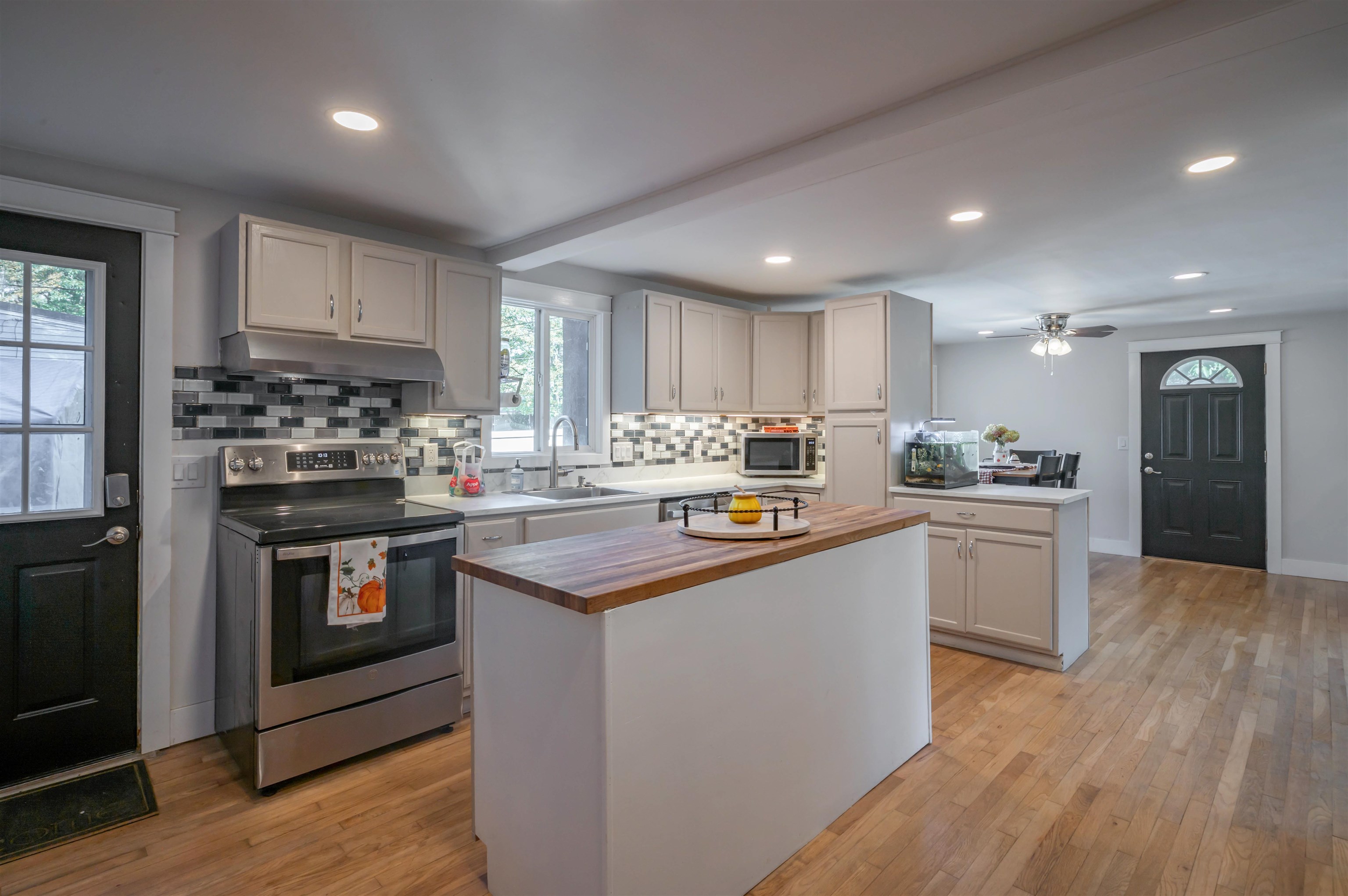 29 Shore Drive Property Photo 16