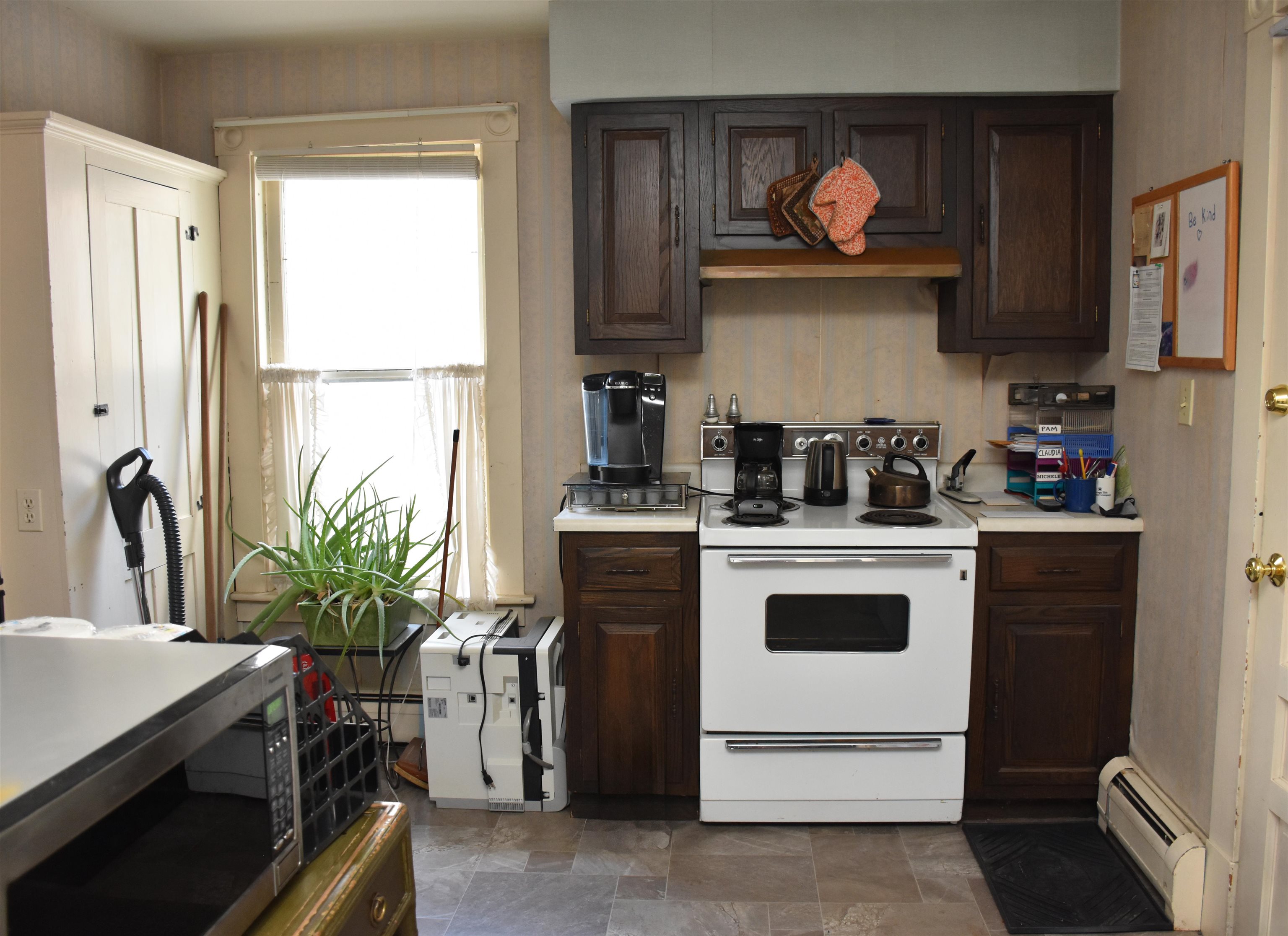 25 Court Street Property Photo 7