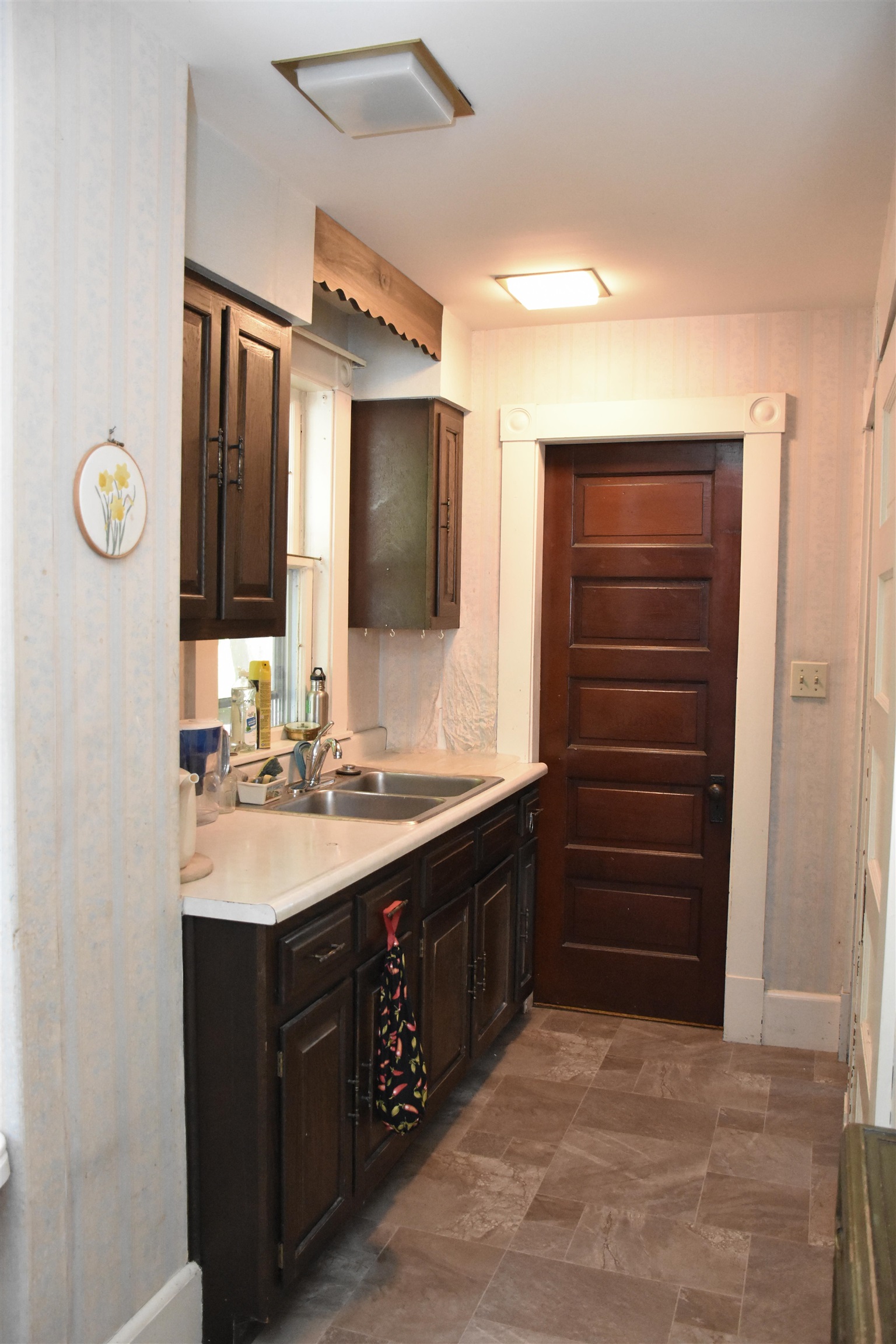 25 Court Street Property Photo 8