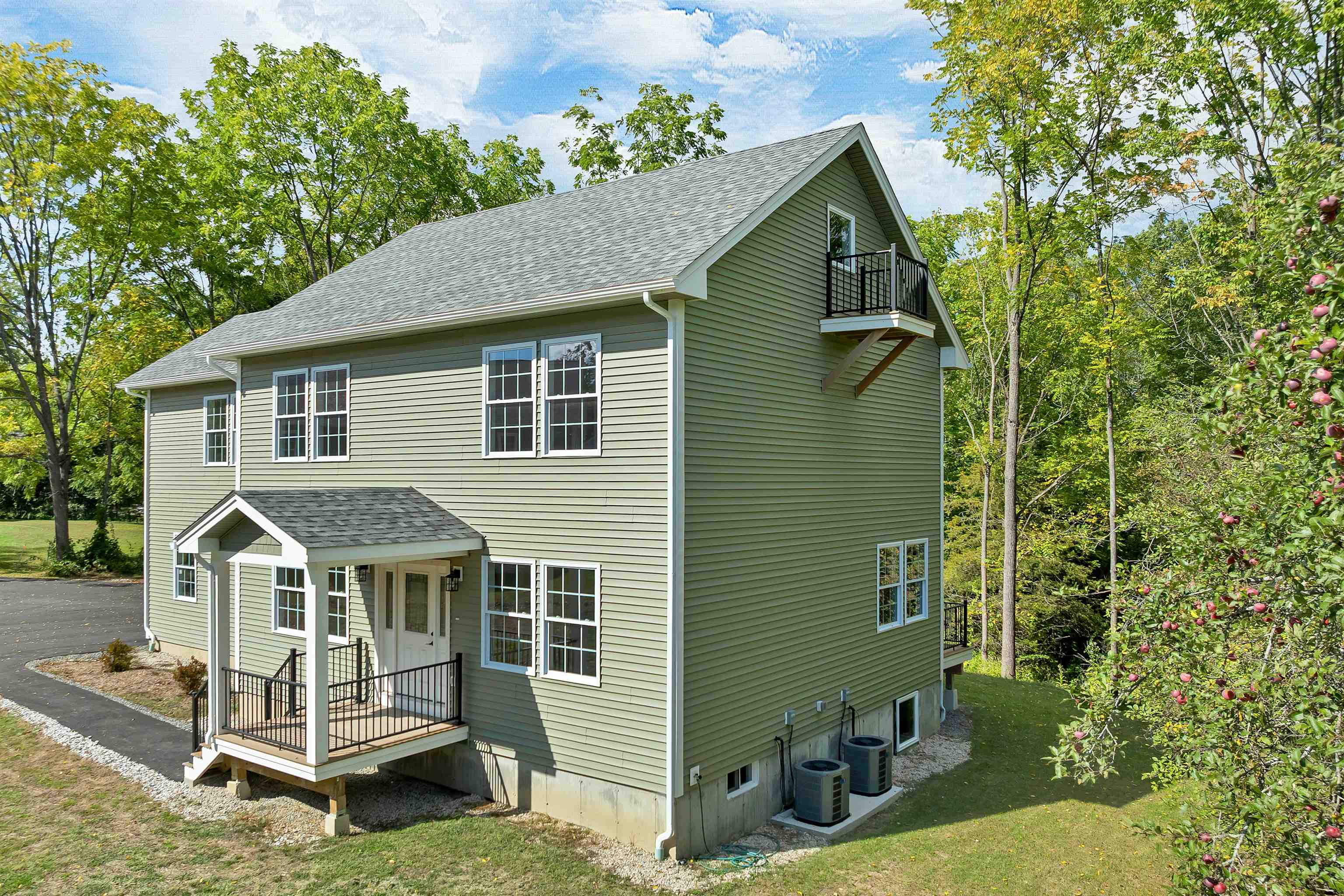 1 Allen Lane Property Photo 2