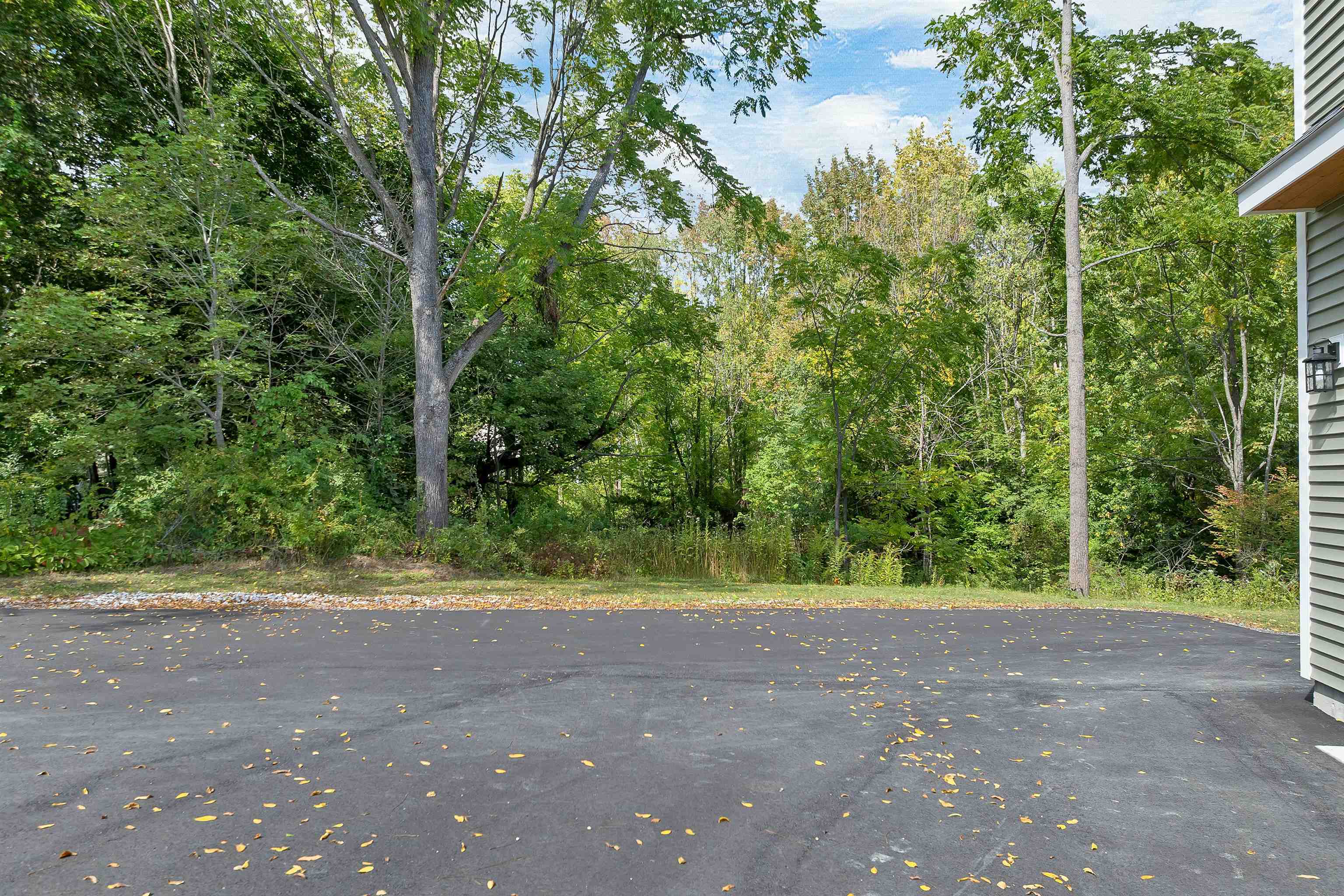 1 Allen Lane Property Photo 8