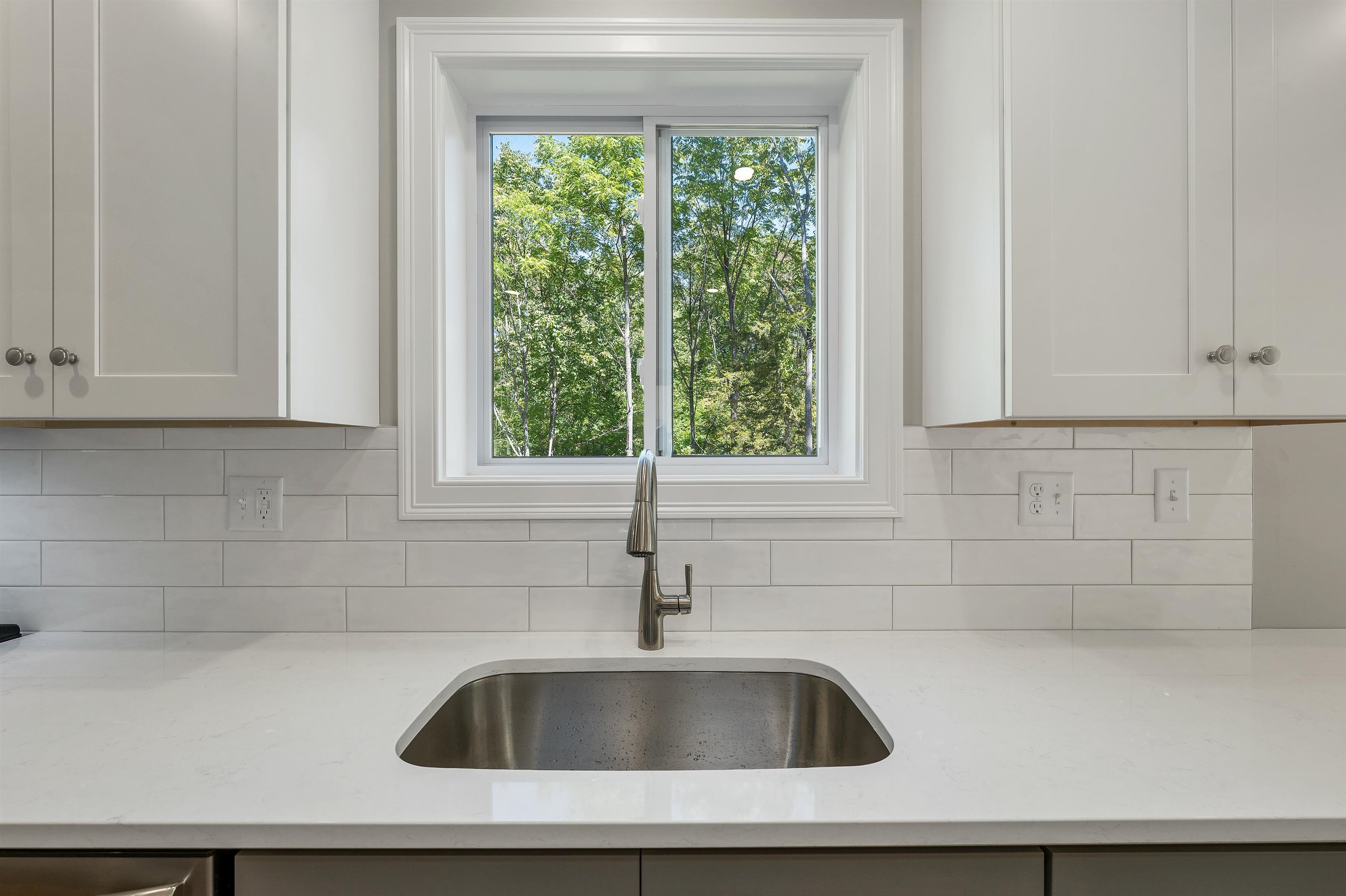 1 Allen Lane Property Photo 18
