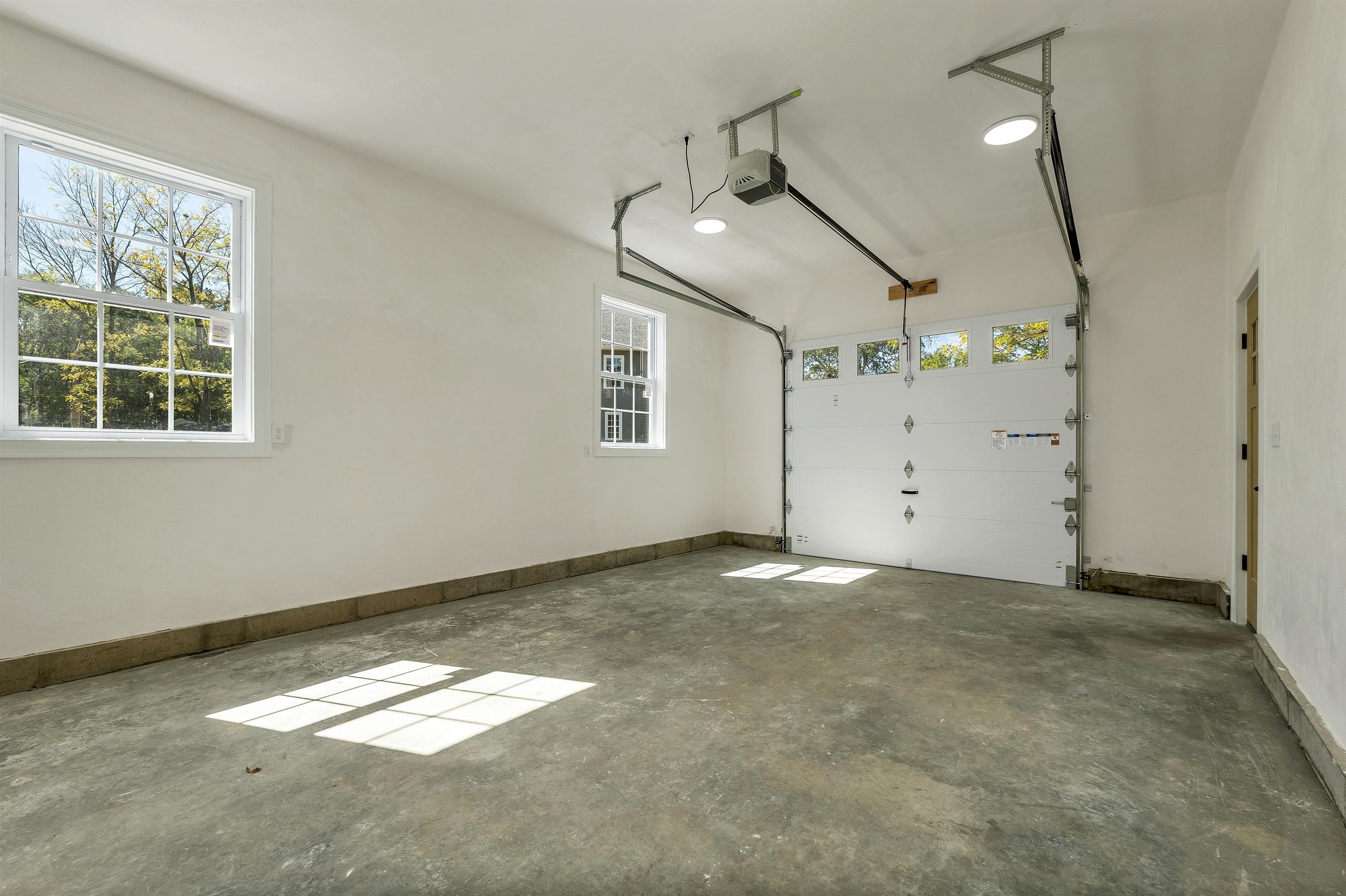 1 Allen Lane Property Photo 53