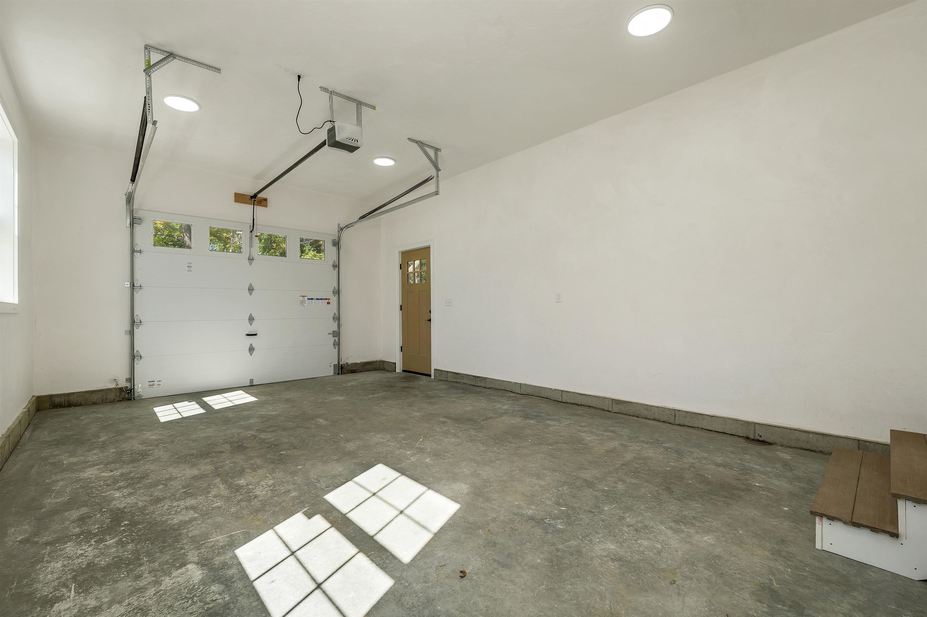 1 Allen Lane Property Photo 55