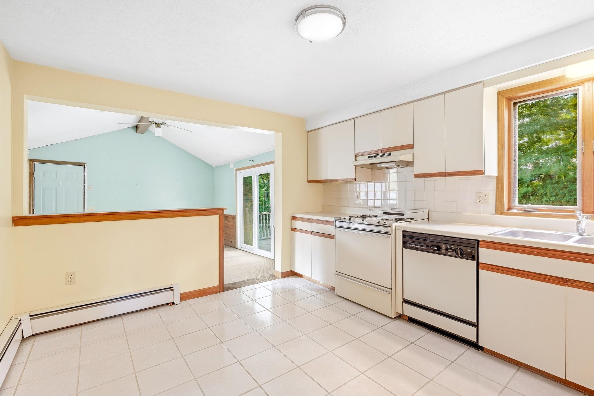42 Taschereau Boulevard Property Photo 6