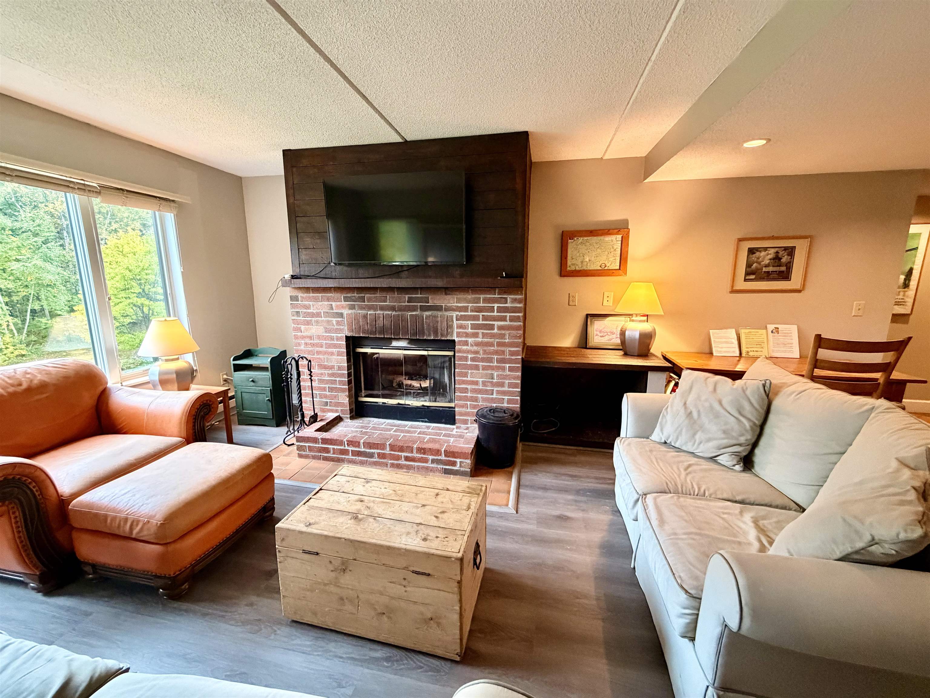 34 SnowTree Lane Property Photo 1